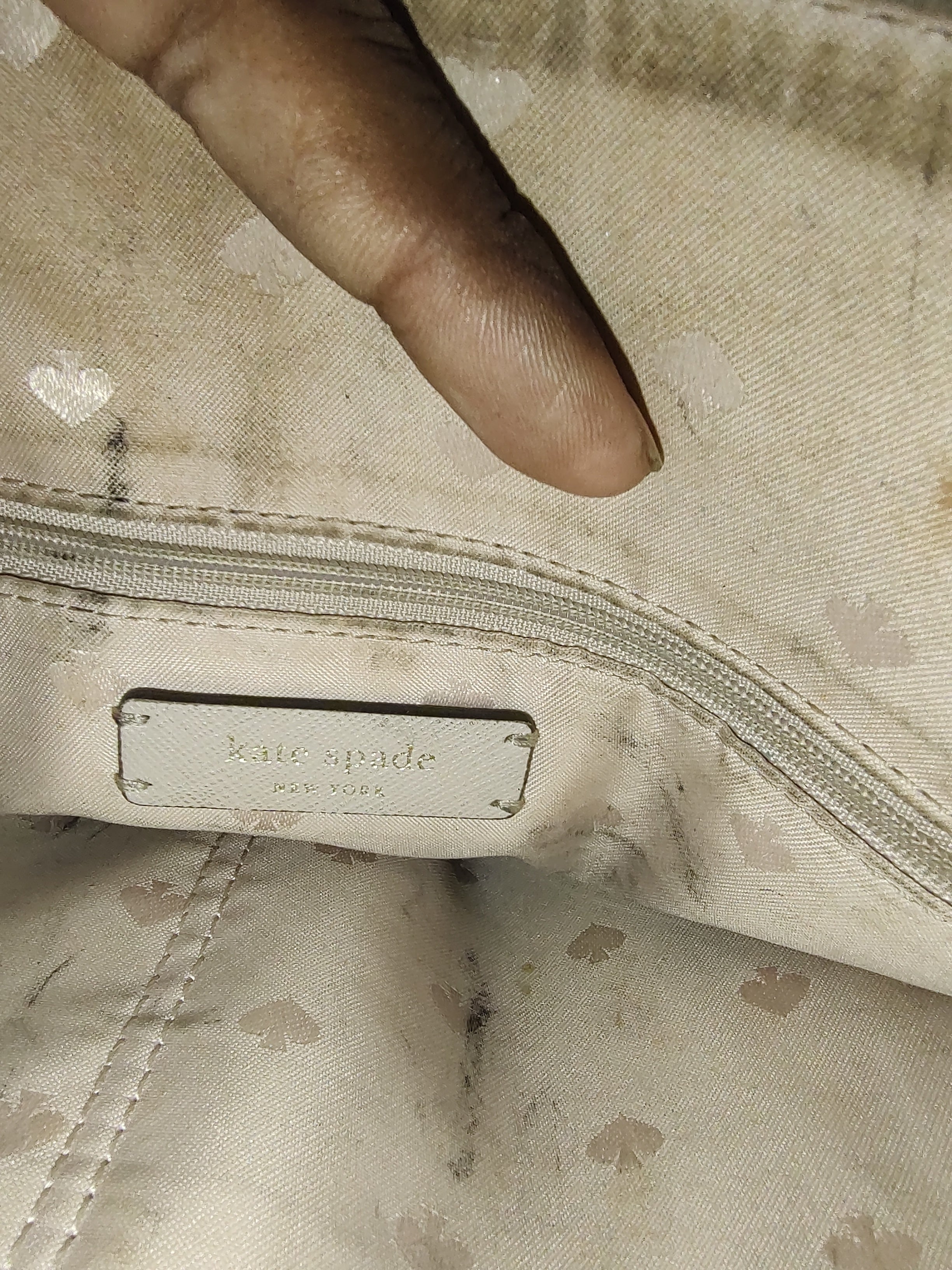 Elegant Beige Saffiano Dome Satchel 👜
