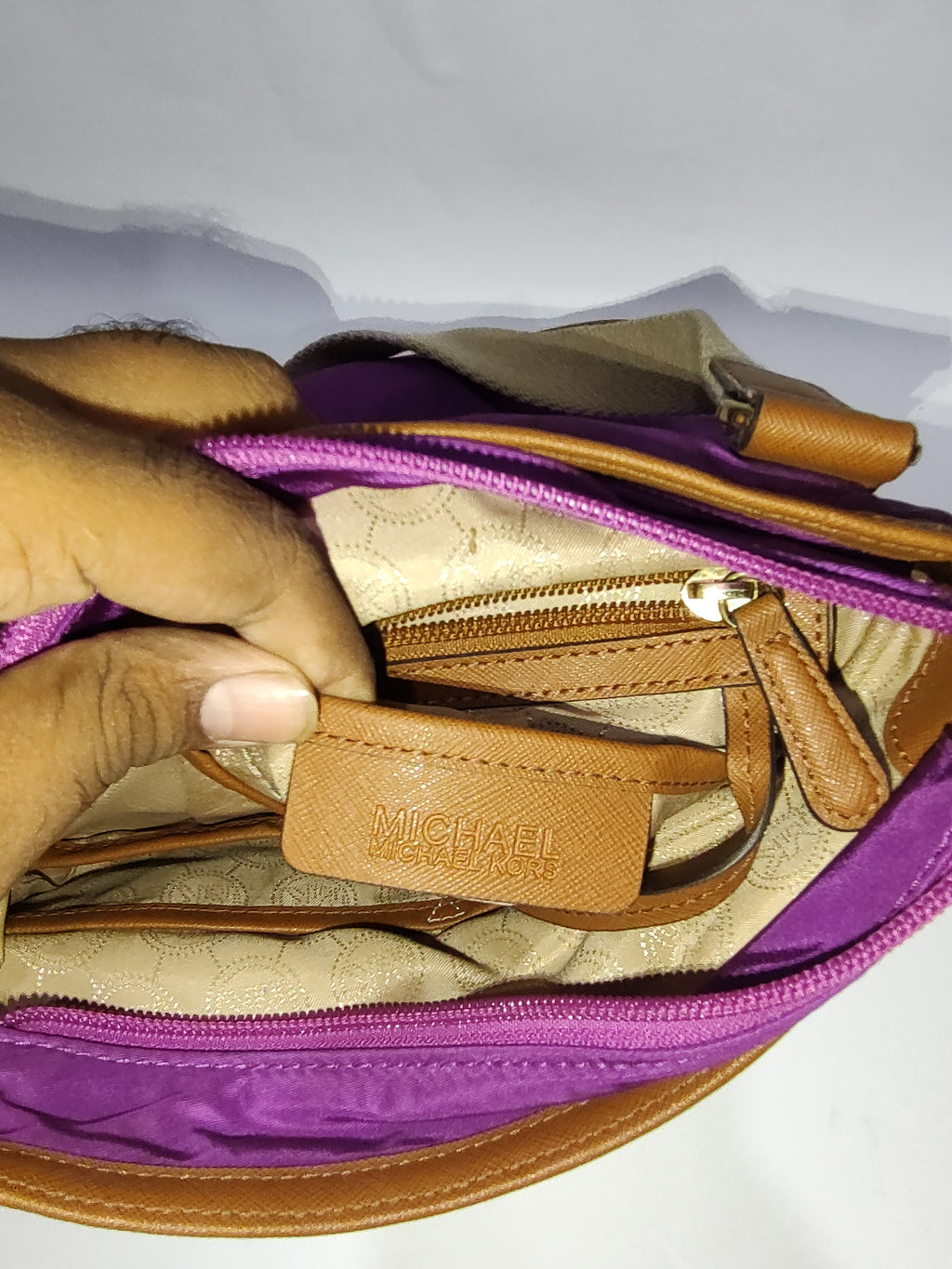 Elegant Purple Crossbody Bag 💜 | Stylish Front Zip Pocket & Adjustable Strap