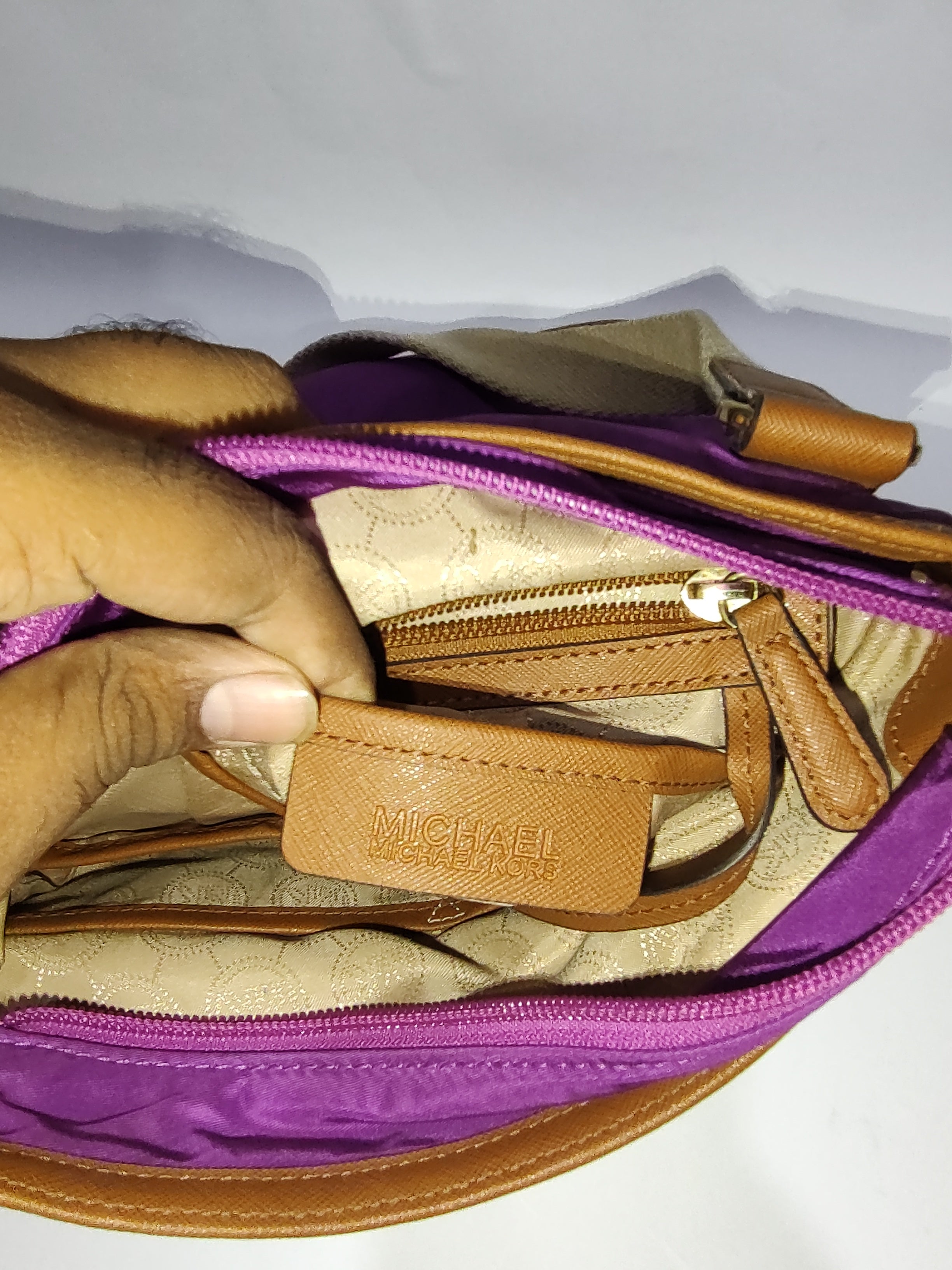 Elegant Purple Crossbody Bag 💜 | Stylish Front Zip Pocket & Adjustable Strap