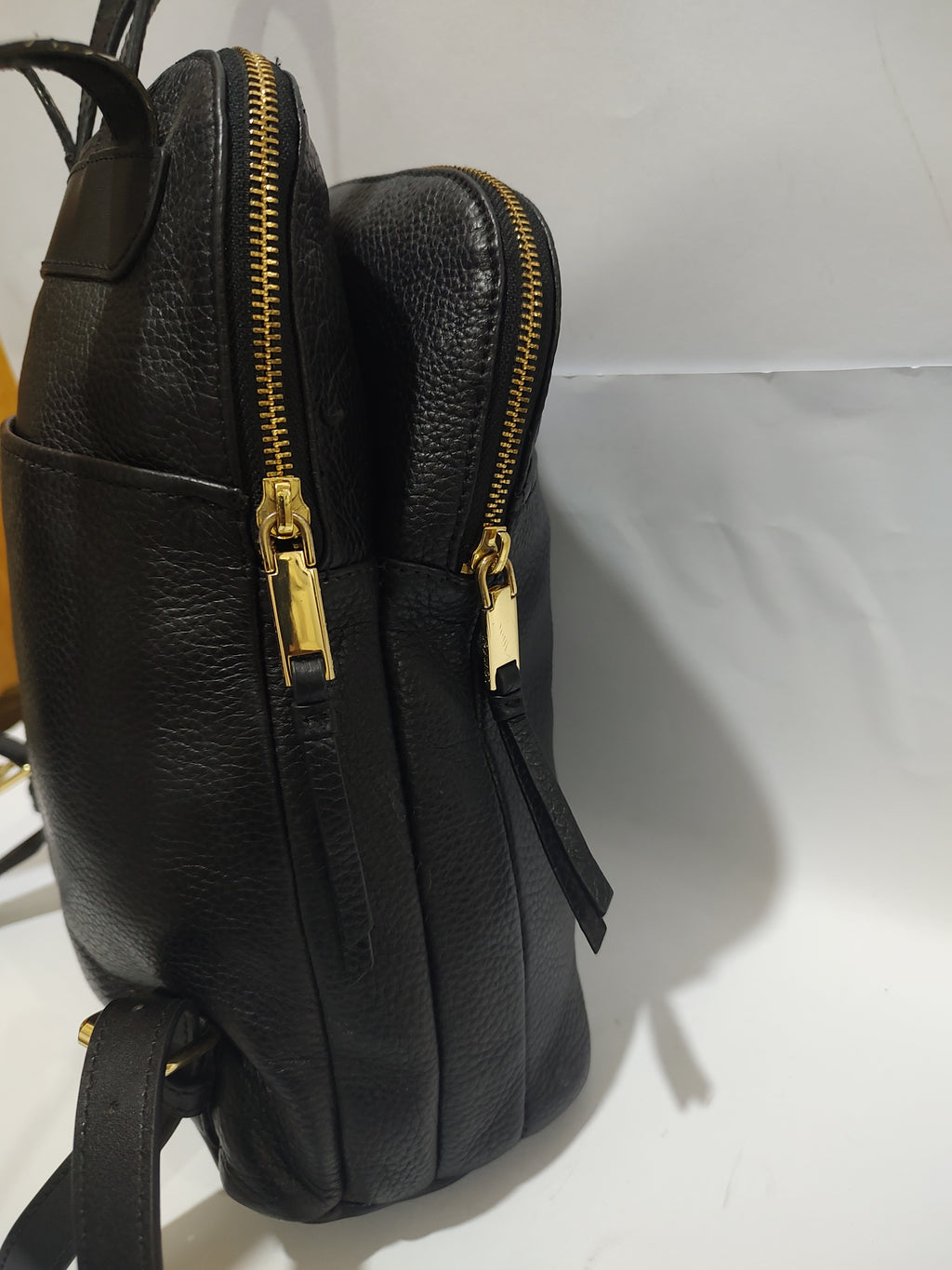 ✨ Minimalist Noir Black Backpack – Stylish Urban Travel & Daily Essential Bag 🎒🖤