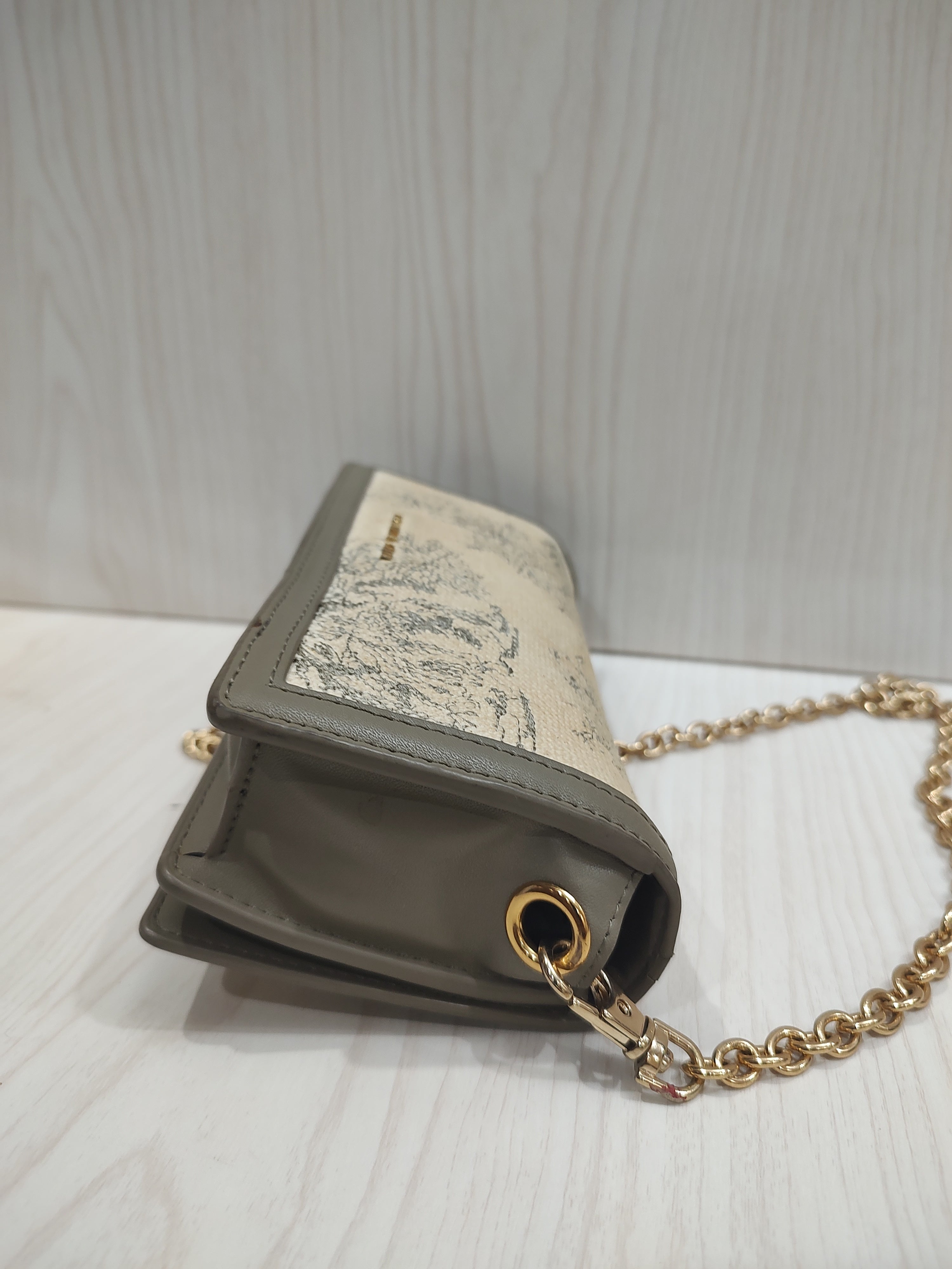 Romantic Toile de Jouy Chain Wallet Bag 🌿