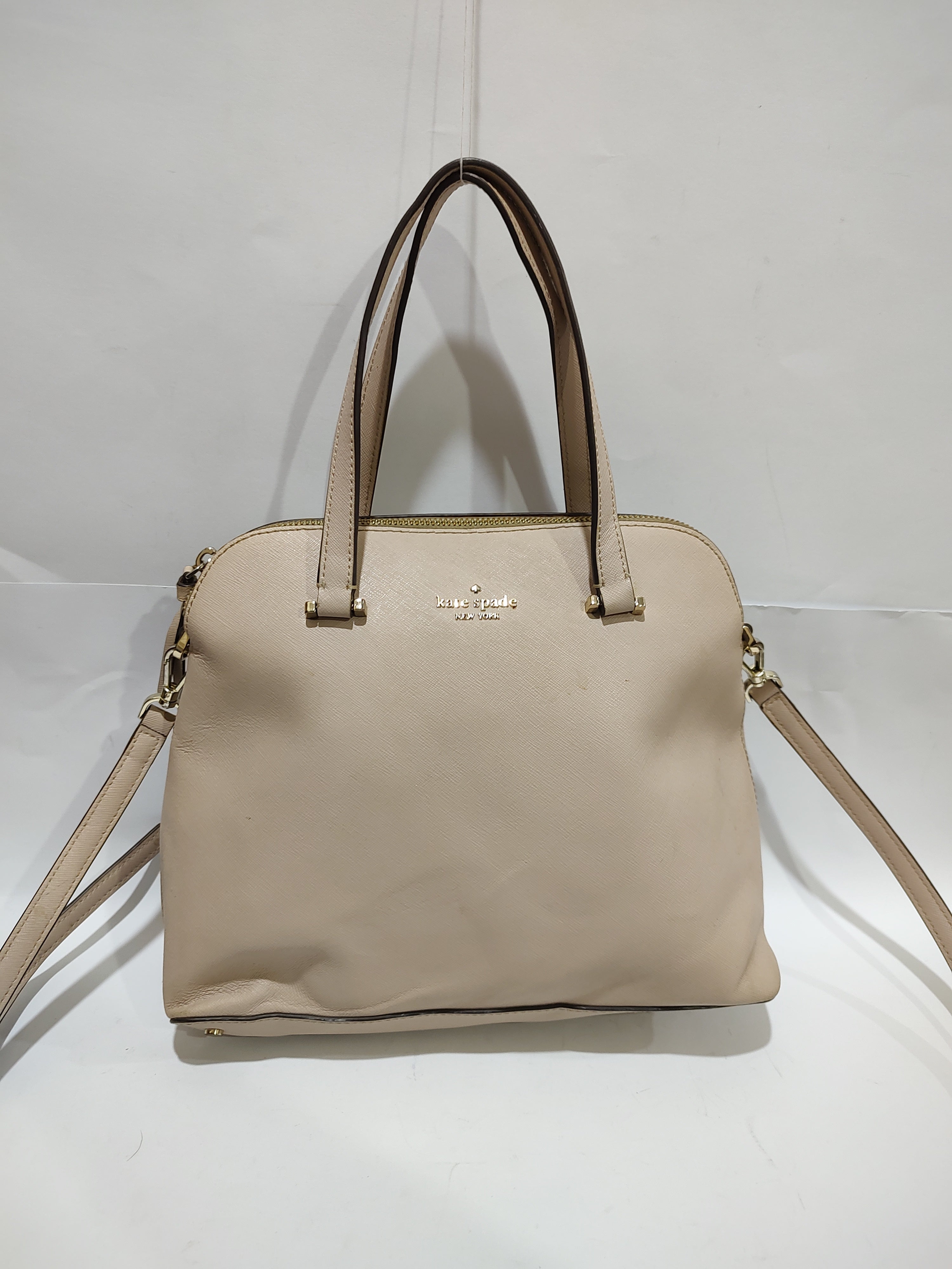 Elegant Beige Saffiano Dome Satchel 👜