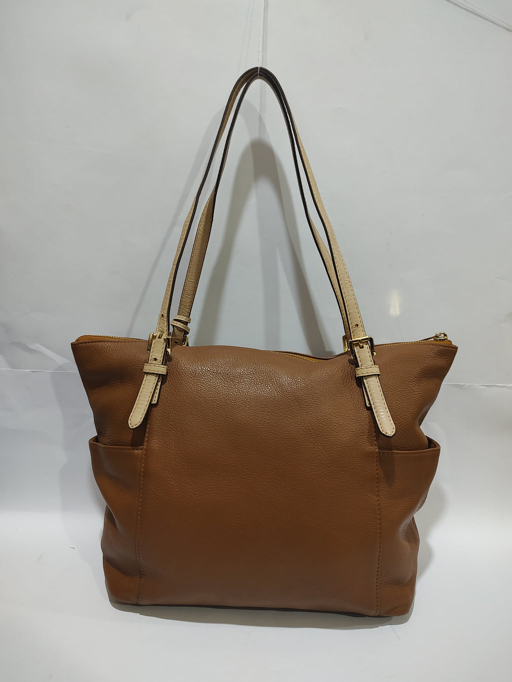 Elegant Brown Tote Shoulder Bag 🤎 | Spacious Everyday Carry Bag with Dual Straps & Zip Closure