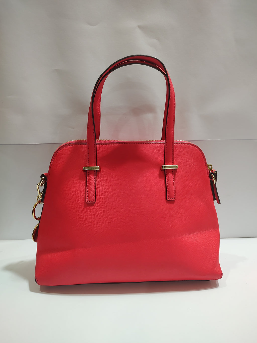 Vintage-Style Structured Handbag with Premium Leather-Tone Trim 💎