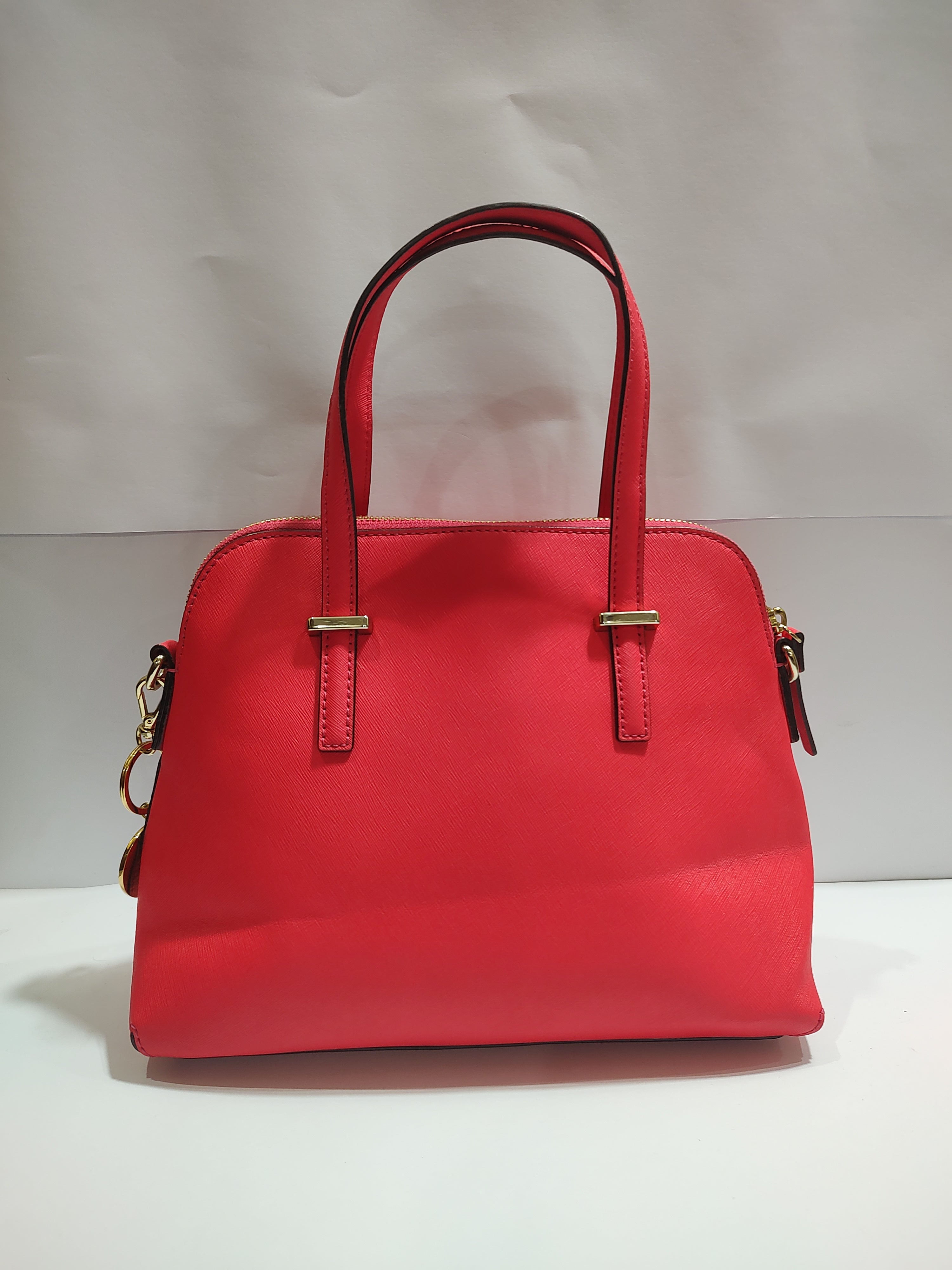 Vintage-Style Structured Handbag with Premium Leather-Tone Trim 💎