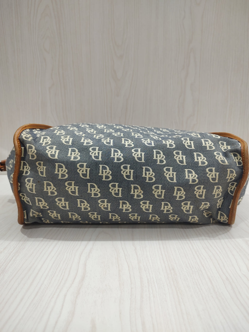 🕊️ Classic Monogram Canvas Shopper Tote 🕊️