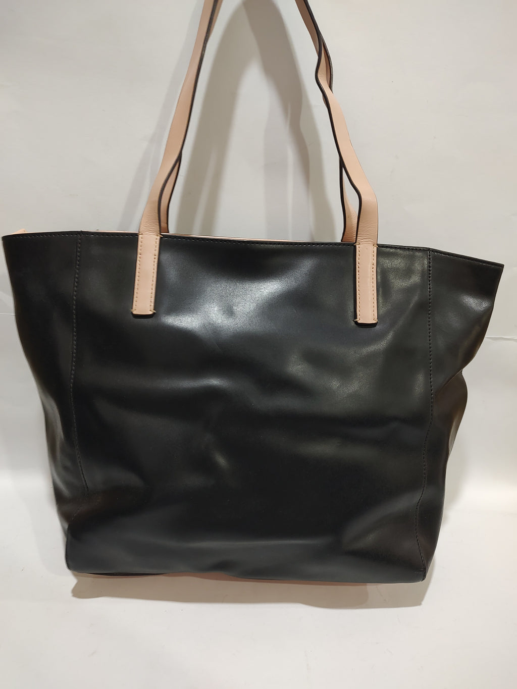 Sleek Two-Tone Essential Tote 🖤