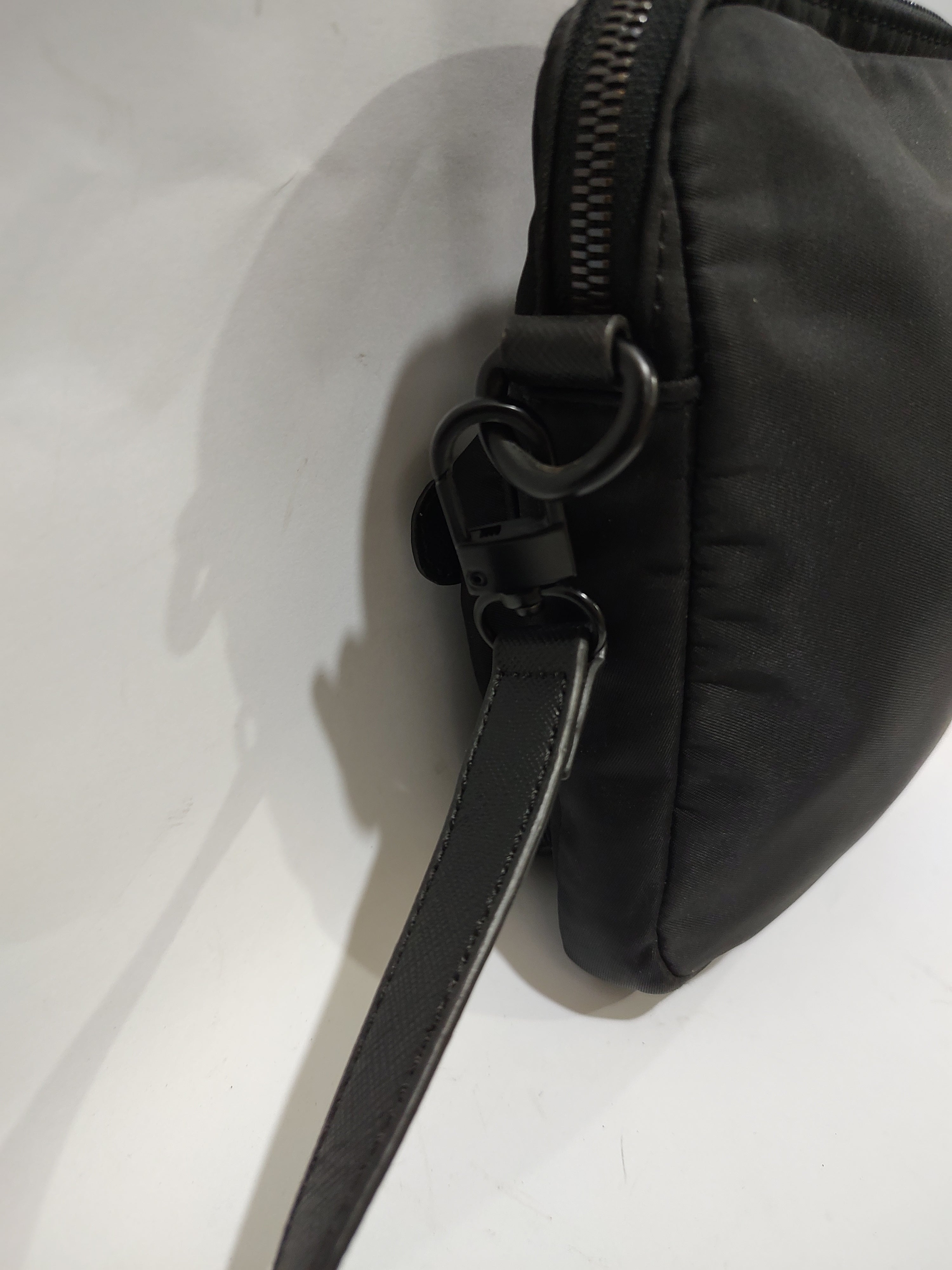 Sleek Black Utility Crossbody Bag ⬛
