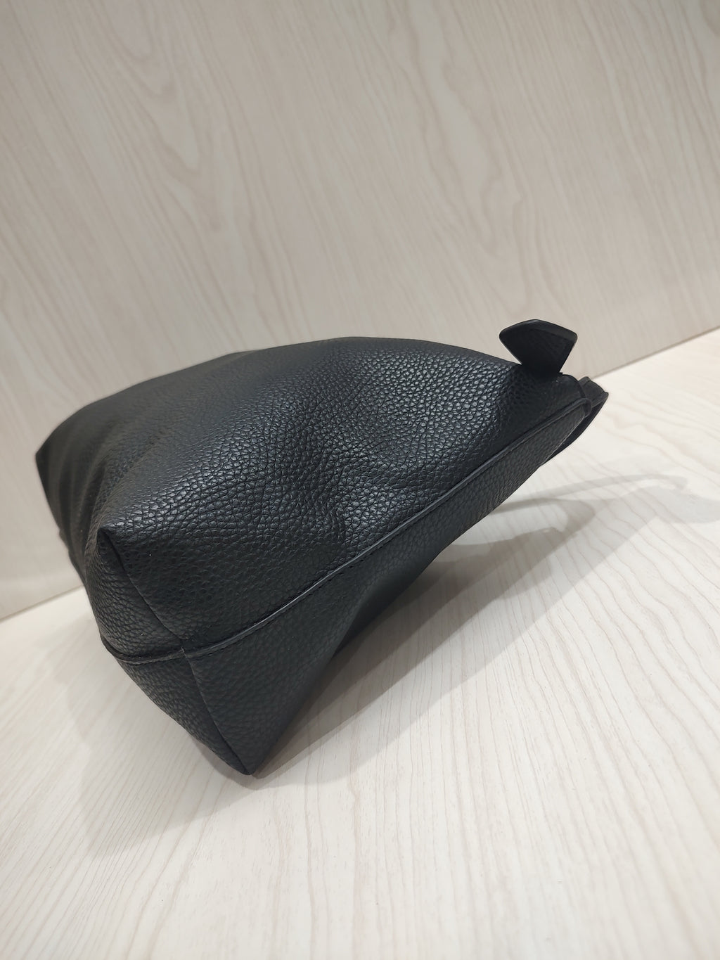 🖤 Sleek Pebbled Vegan Leather Shoulder Bag 🖤