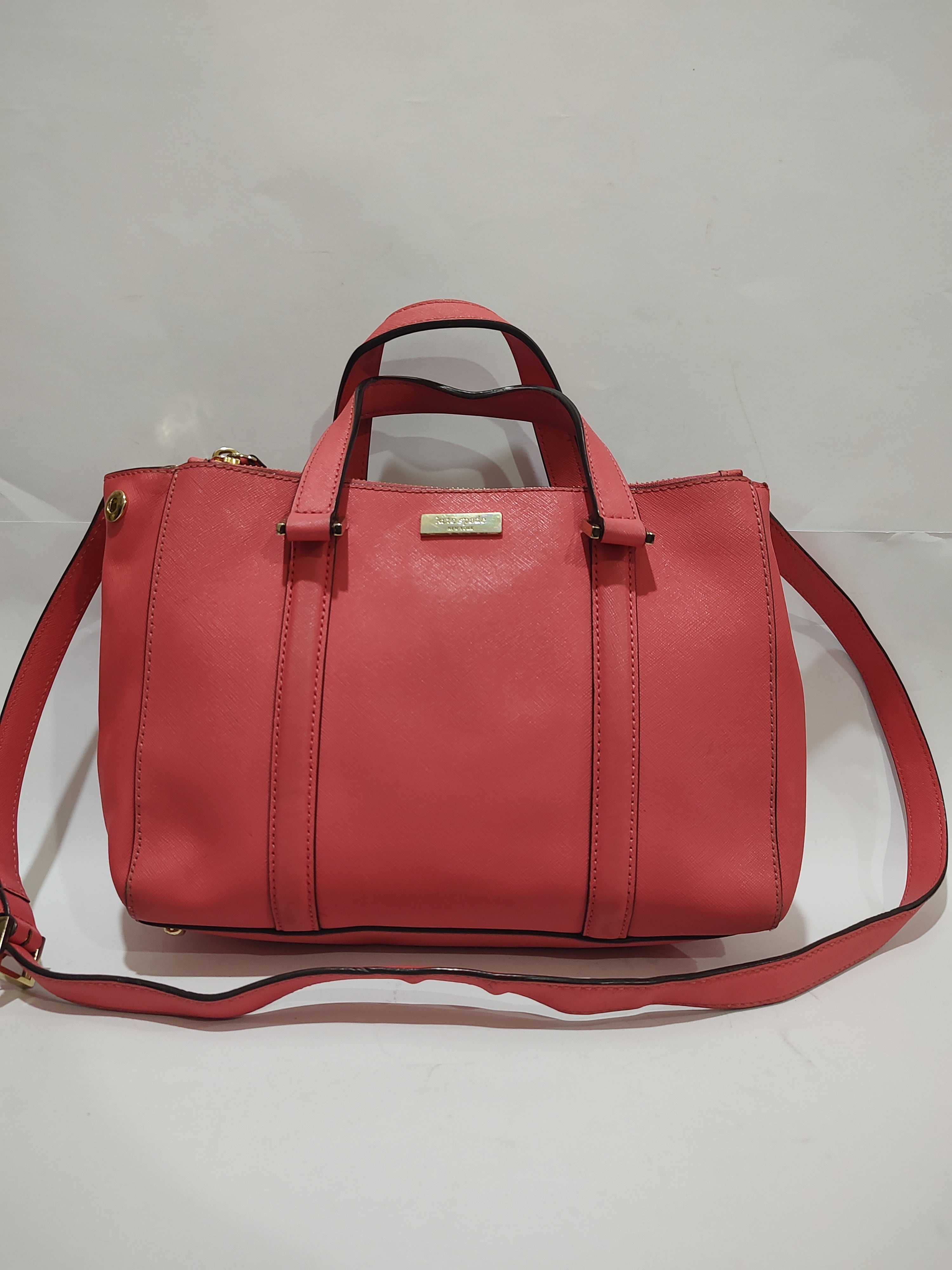 ✨ Coral Pink Saffiano Leather Satchel – Elegant Crossbody Handbag 👜