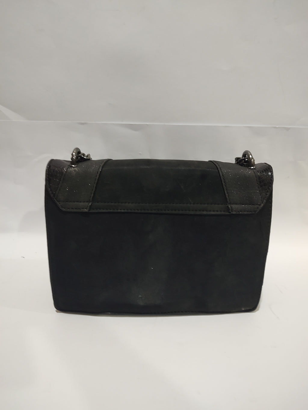 Chic Black Mixed-Texture Crossbody Bag – Gunmetal Chain & Snakeskin Accents