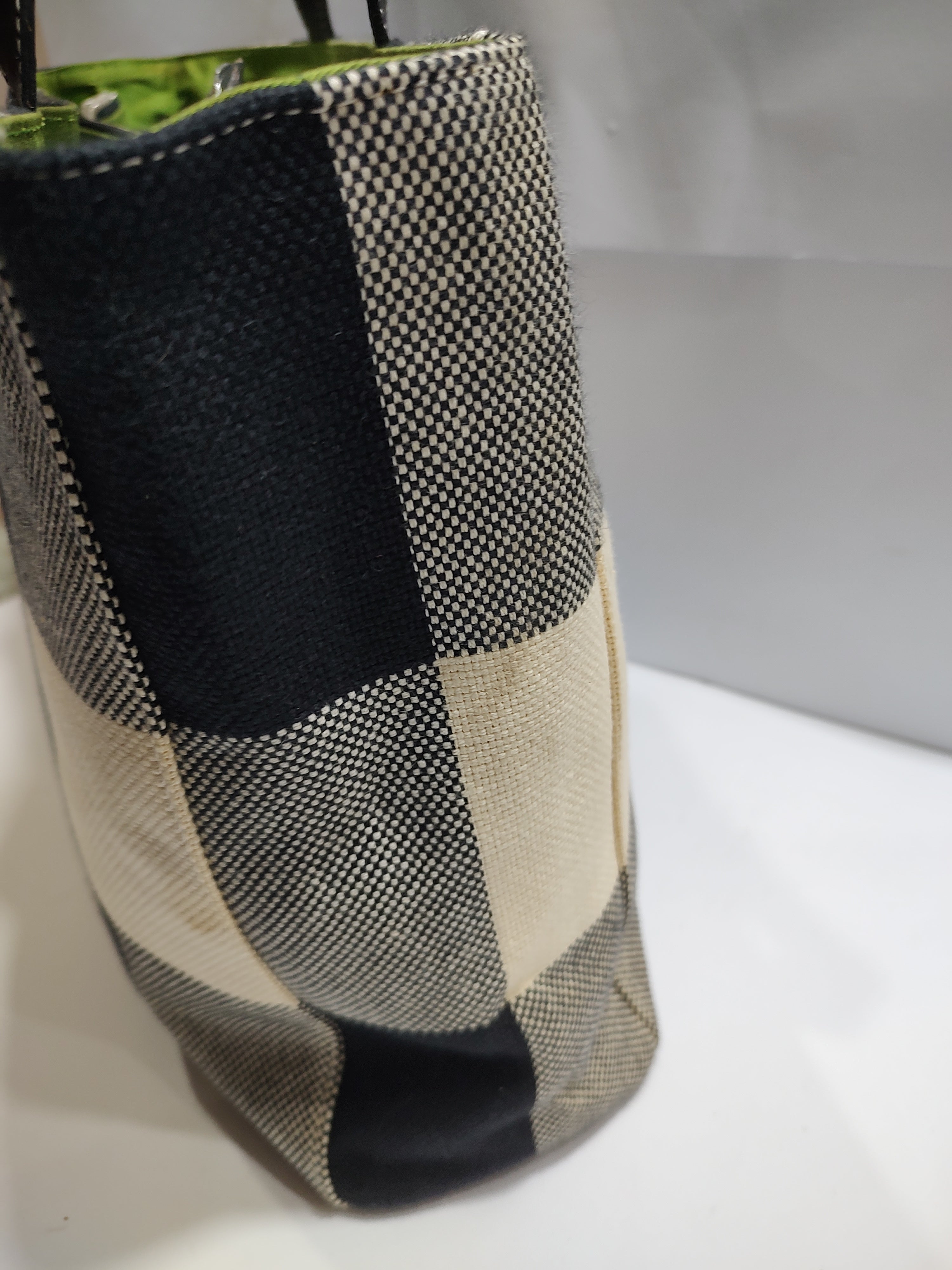 Classic Oversized Plaid Canvas Tote - Chic Black & White Gingham 🖤🤍
