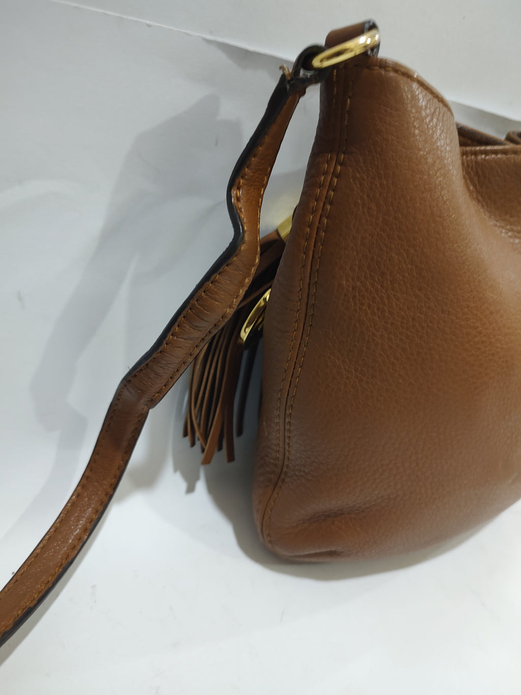 ✨ Classic Tan Pebbled Leather Bucket Bag