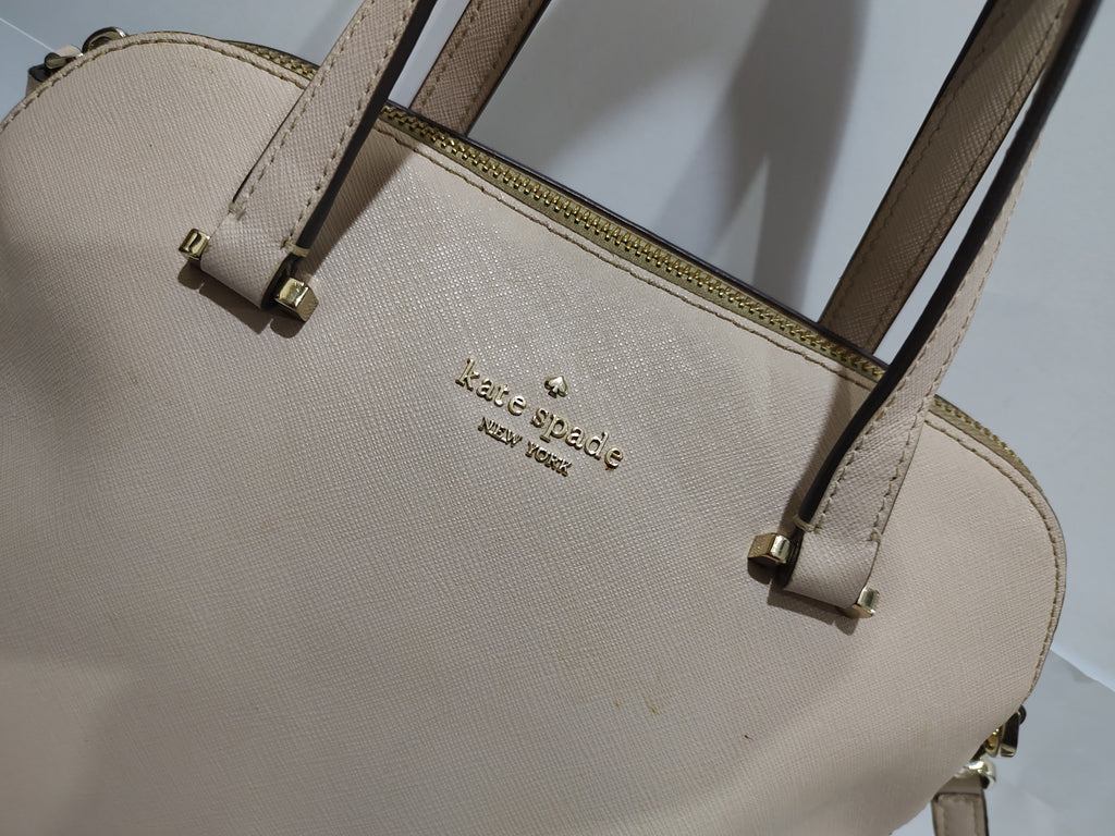 Elegant Beige Saffiano Dome Satchel 👜