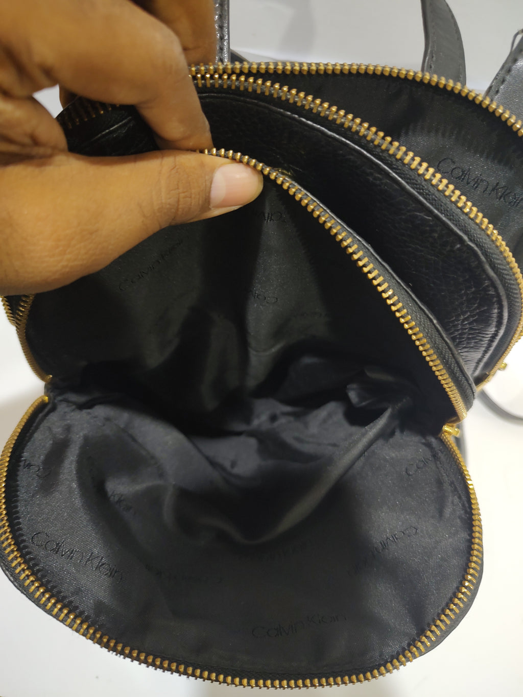 ✨ Minimalist Noir Black Backpack – Stylish Urban Travel & Daily Essential Bag 🎒🖤