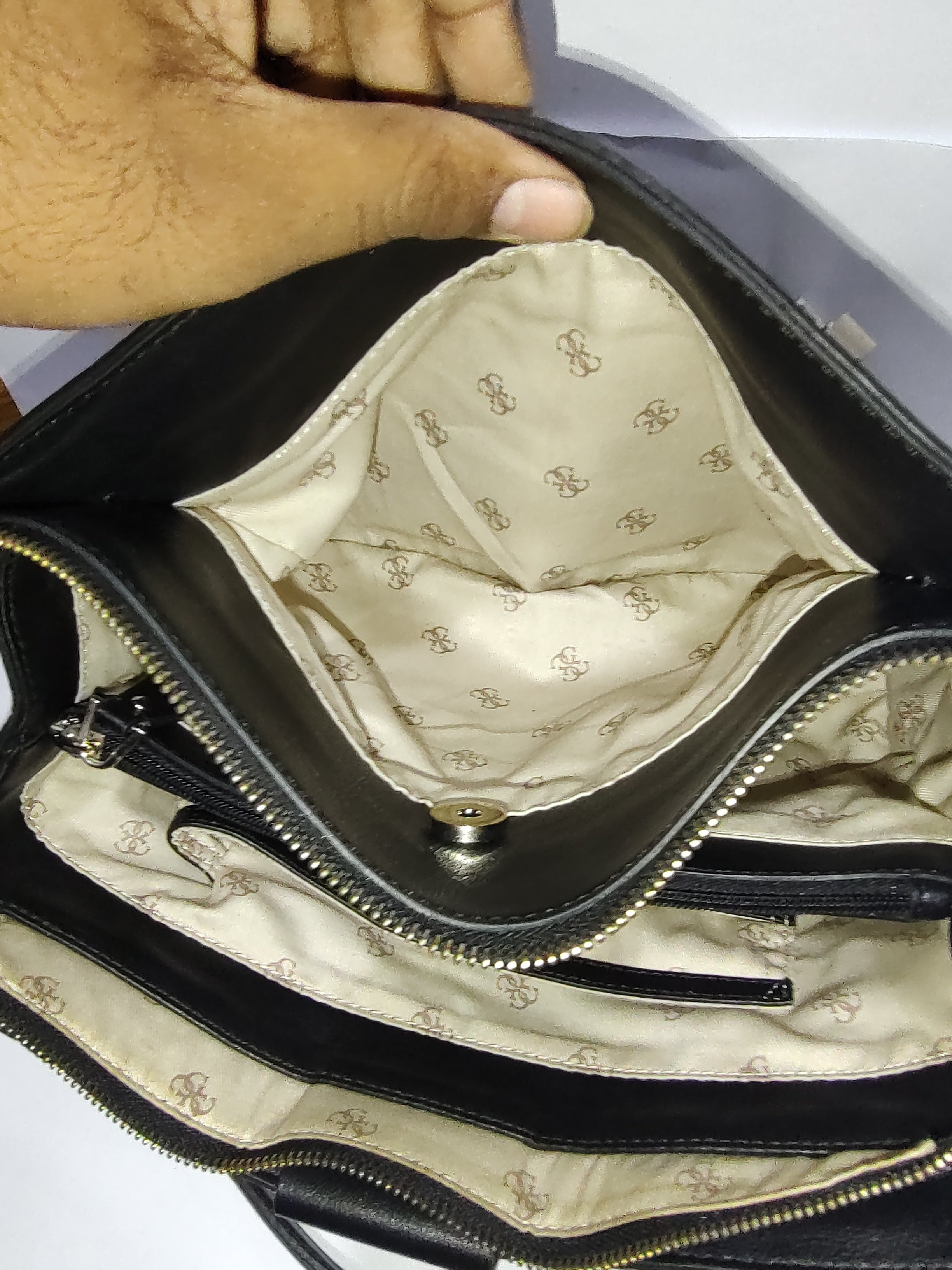 ✨ Premium Noir Black Handbag – Sophisticated Structured Tote with Gold Chain Accents 👜✨