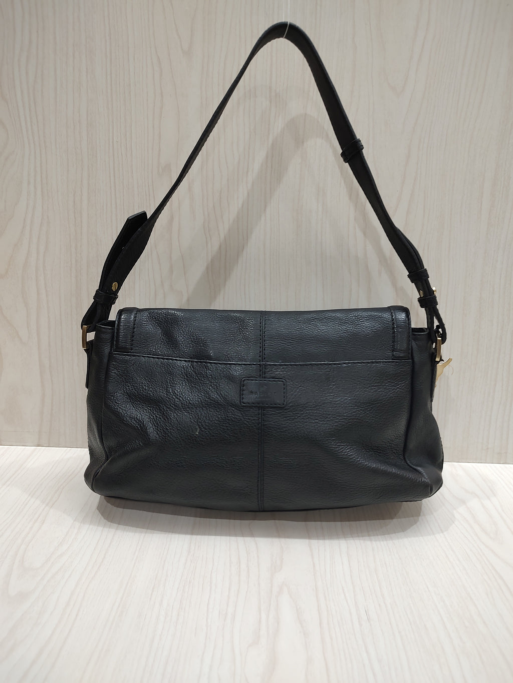 🖤 Classic Pebbled Leather Shoulder Bag