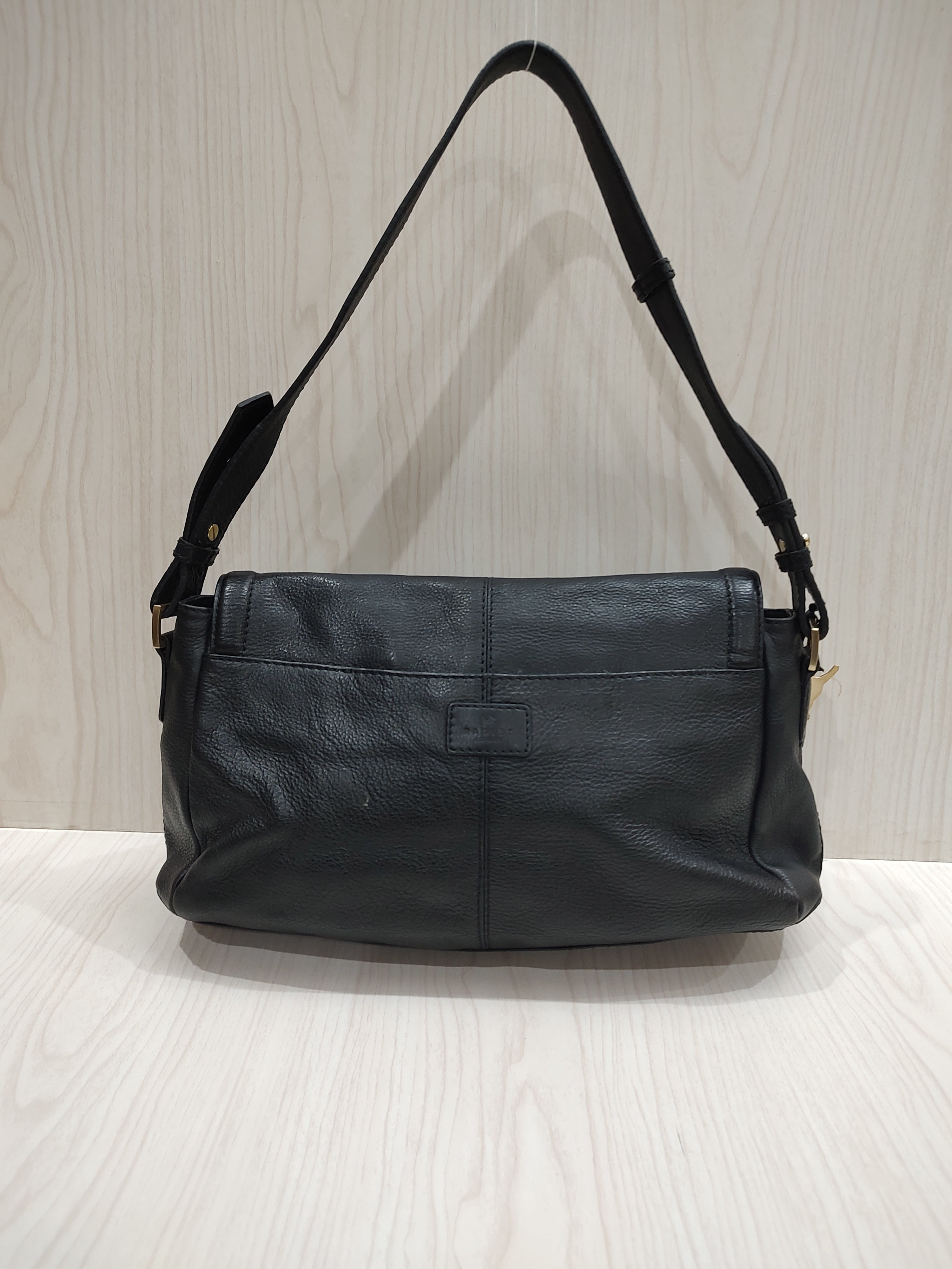 🖤 Classic Pebbled Leather Shoulder Bag