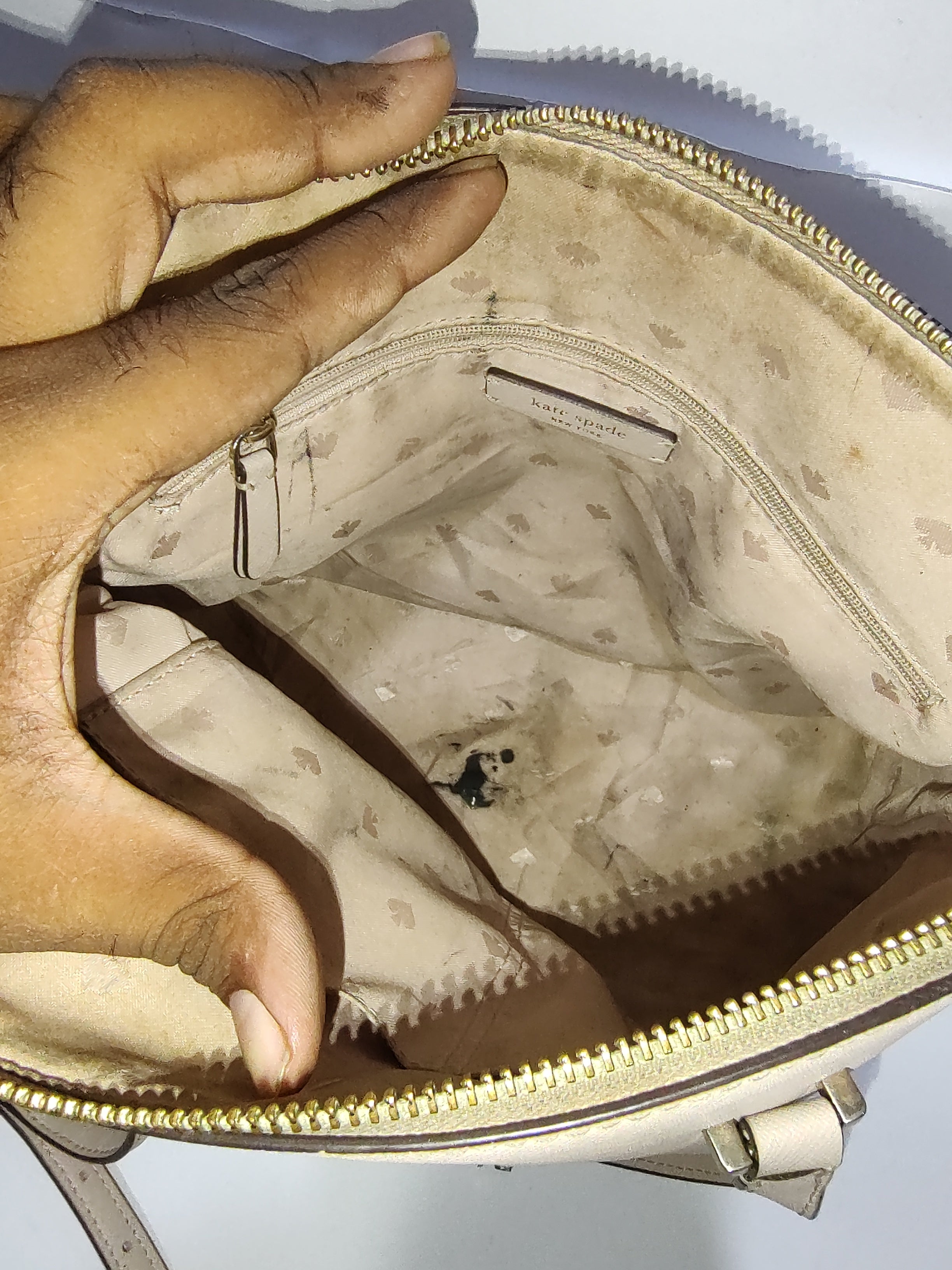 Elegant Beige Saffiano Dome Satchel 👜