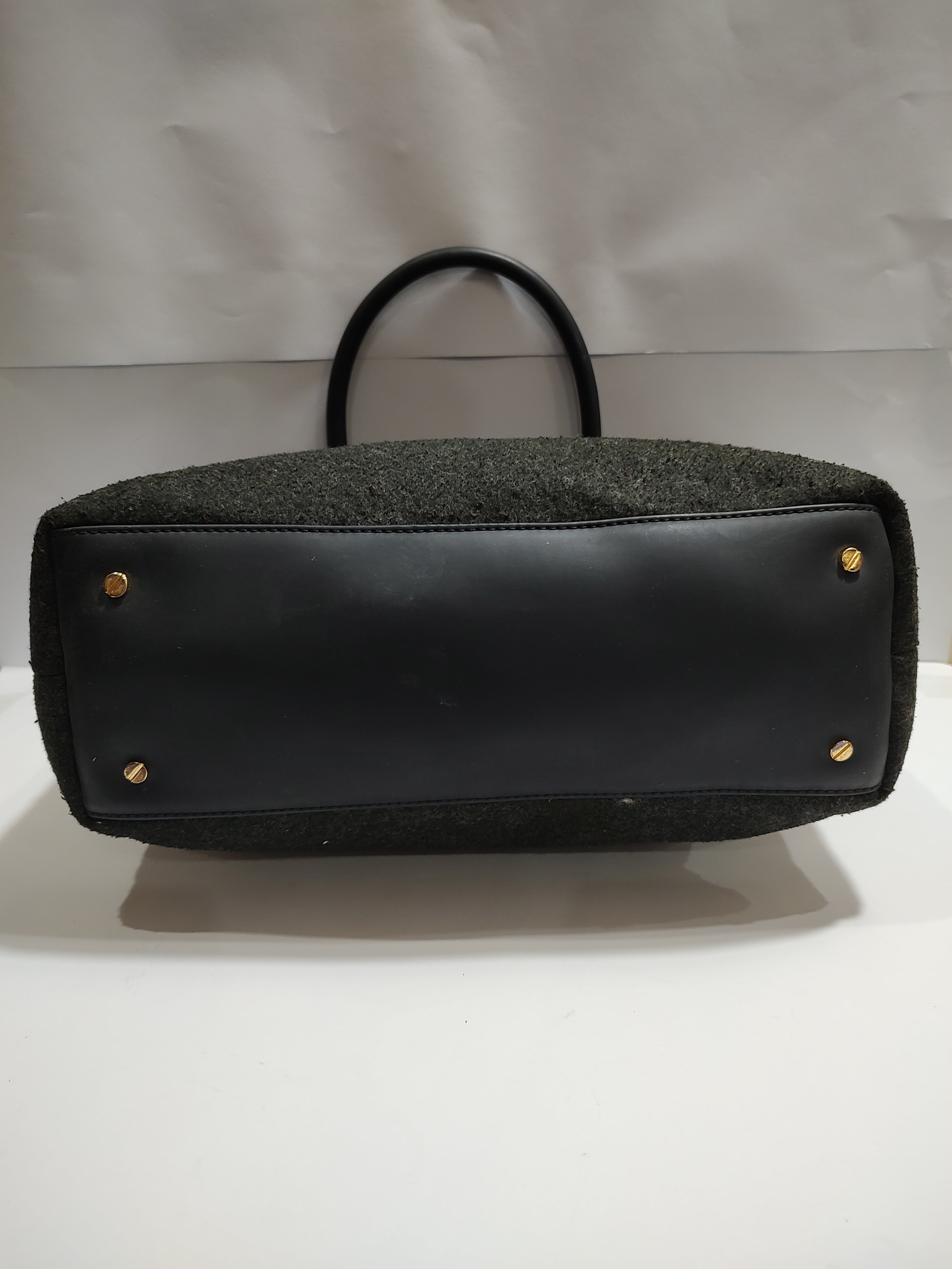Classic Textured Fabric Satchel - Earthy Olive Green Handbag with Fixed Handles 🌿👜