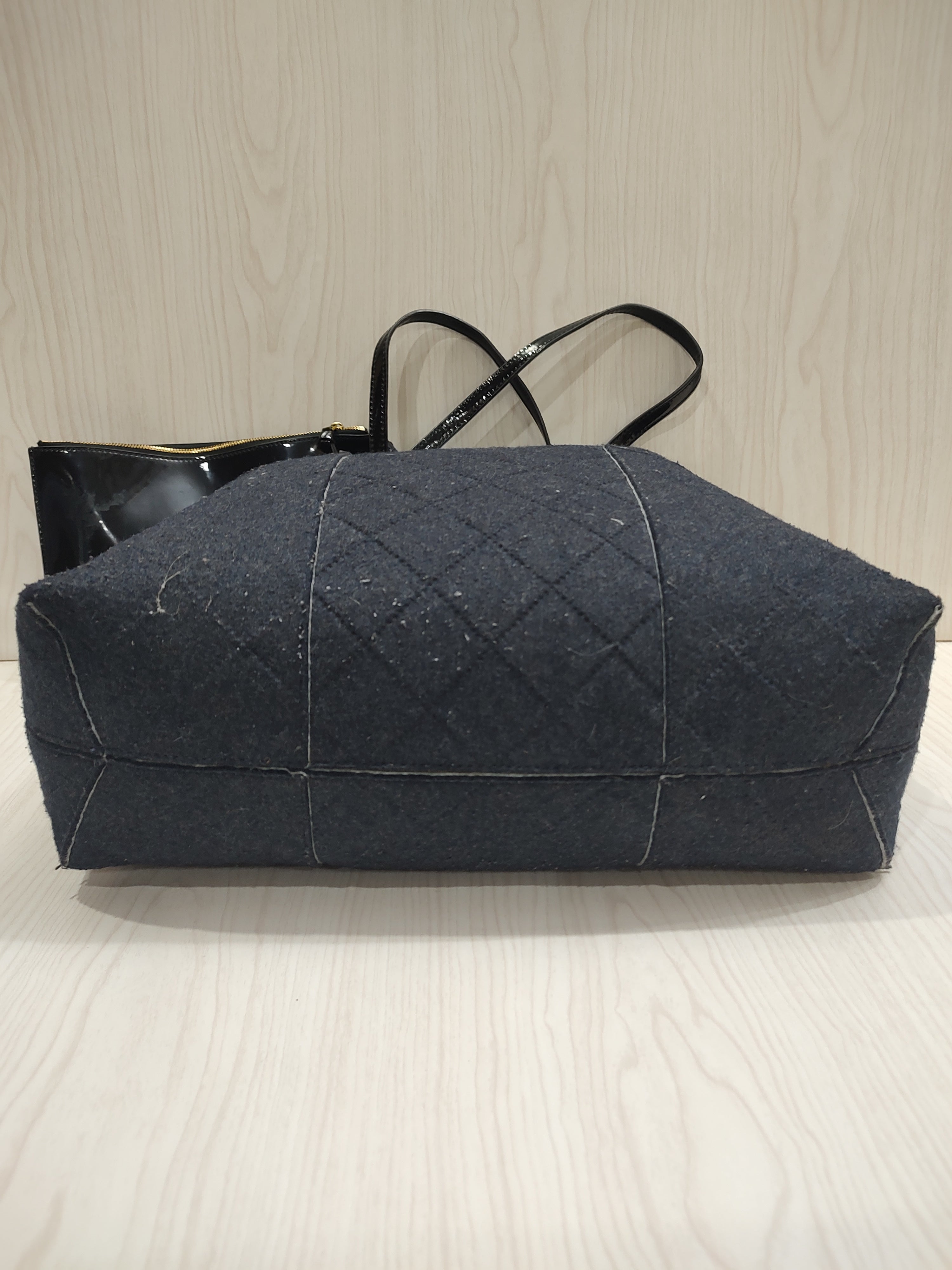 ✨ Quilted Felt Tote with Patent Accents ✨