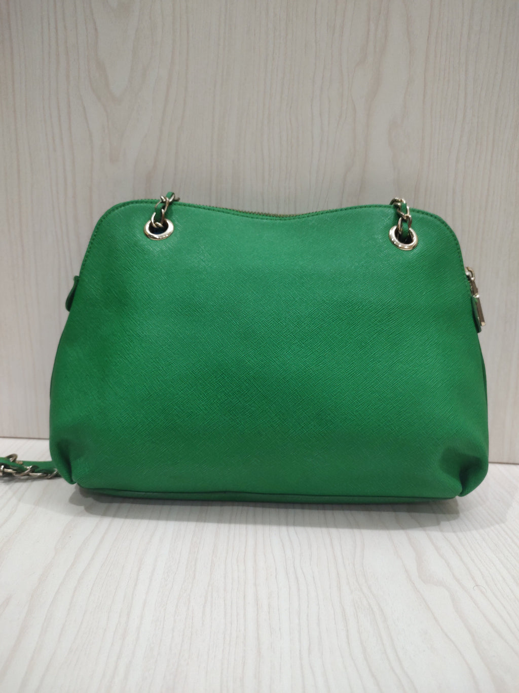 Vibrant Emerald Saffiano Chain Shoulder Bag 💚