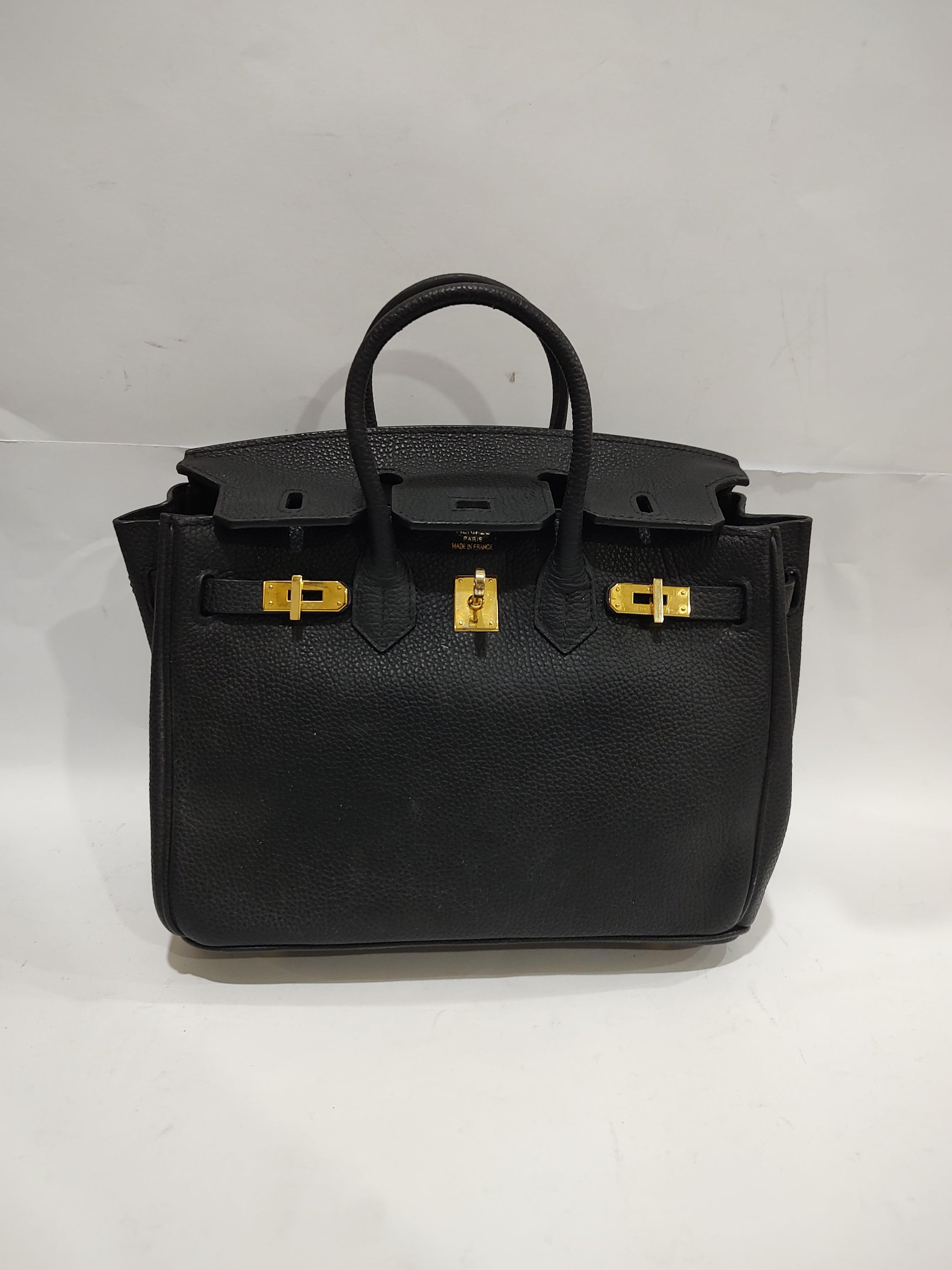Timeless Pebbled Leather Top-Handle Handbag 🖤✨