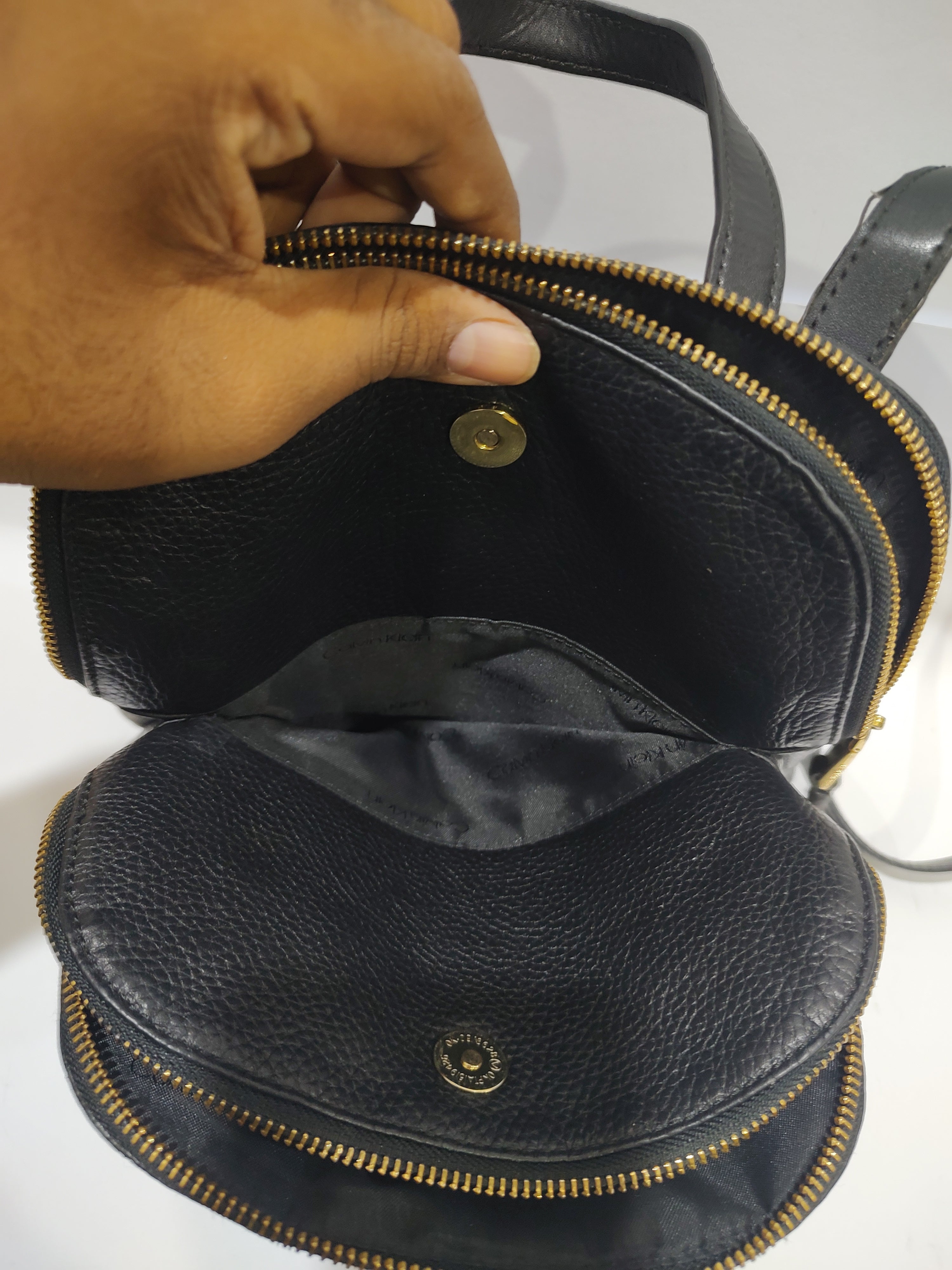 ✨ Minimalist Noir Black Backpack – Stylish Urban Travel & Daily Essential Bag 🎒🖤