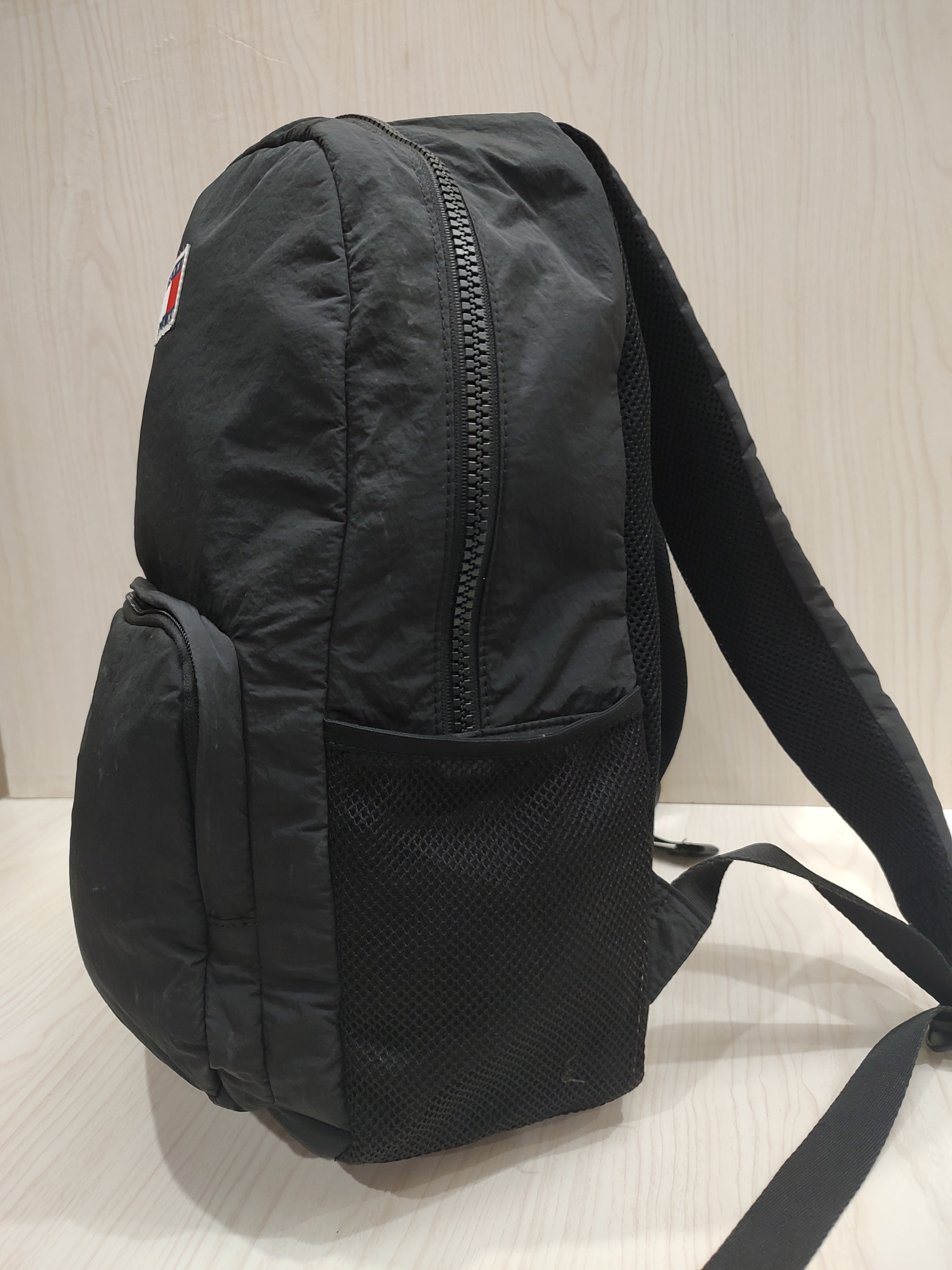 Urban Minimalist Lightweight Black Backpack