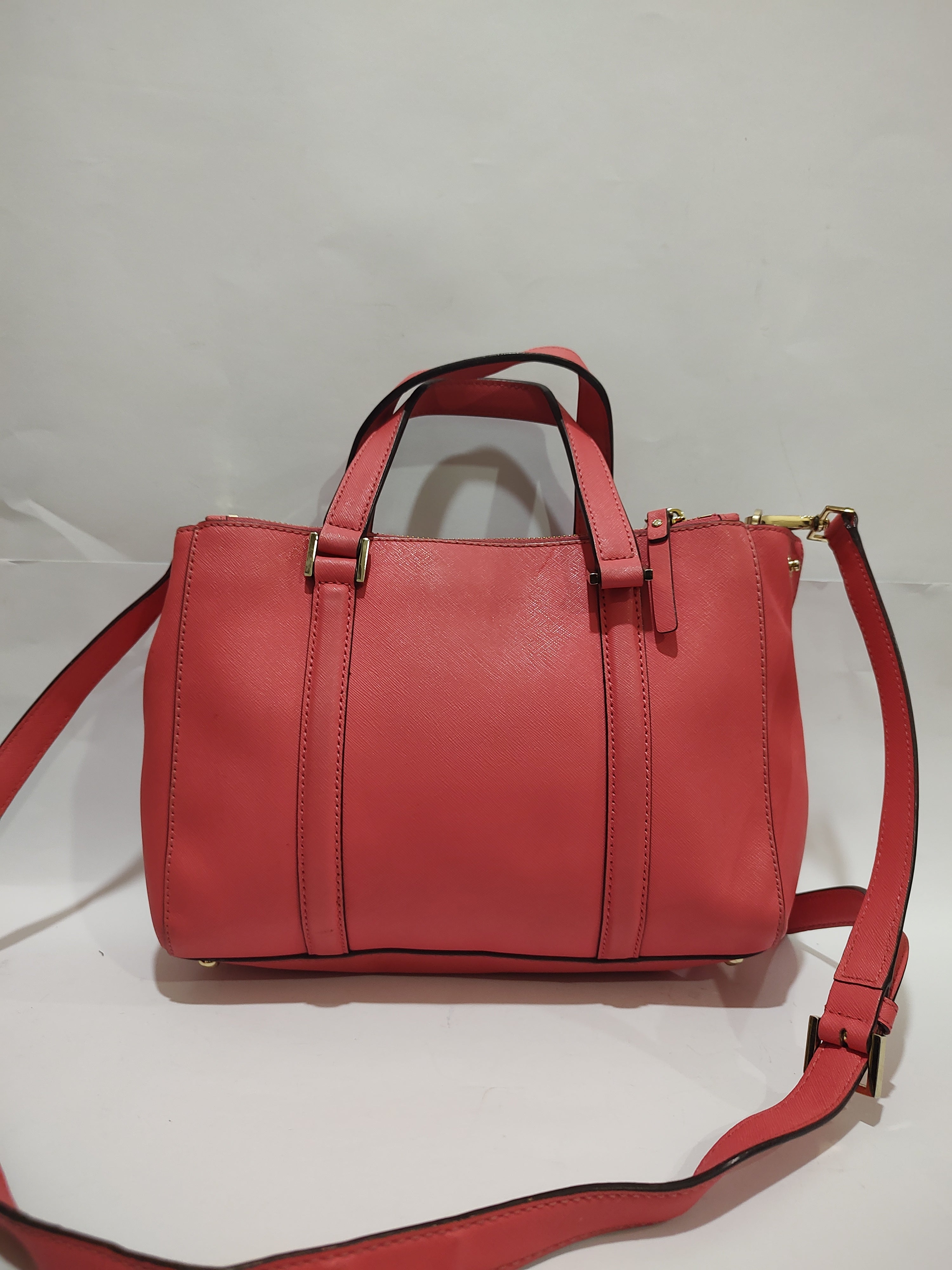 ✨ Coral Pink Saffiano Leather Satchel – Elegant Crossbody Handbag 👜