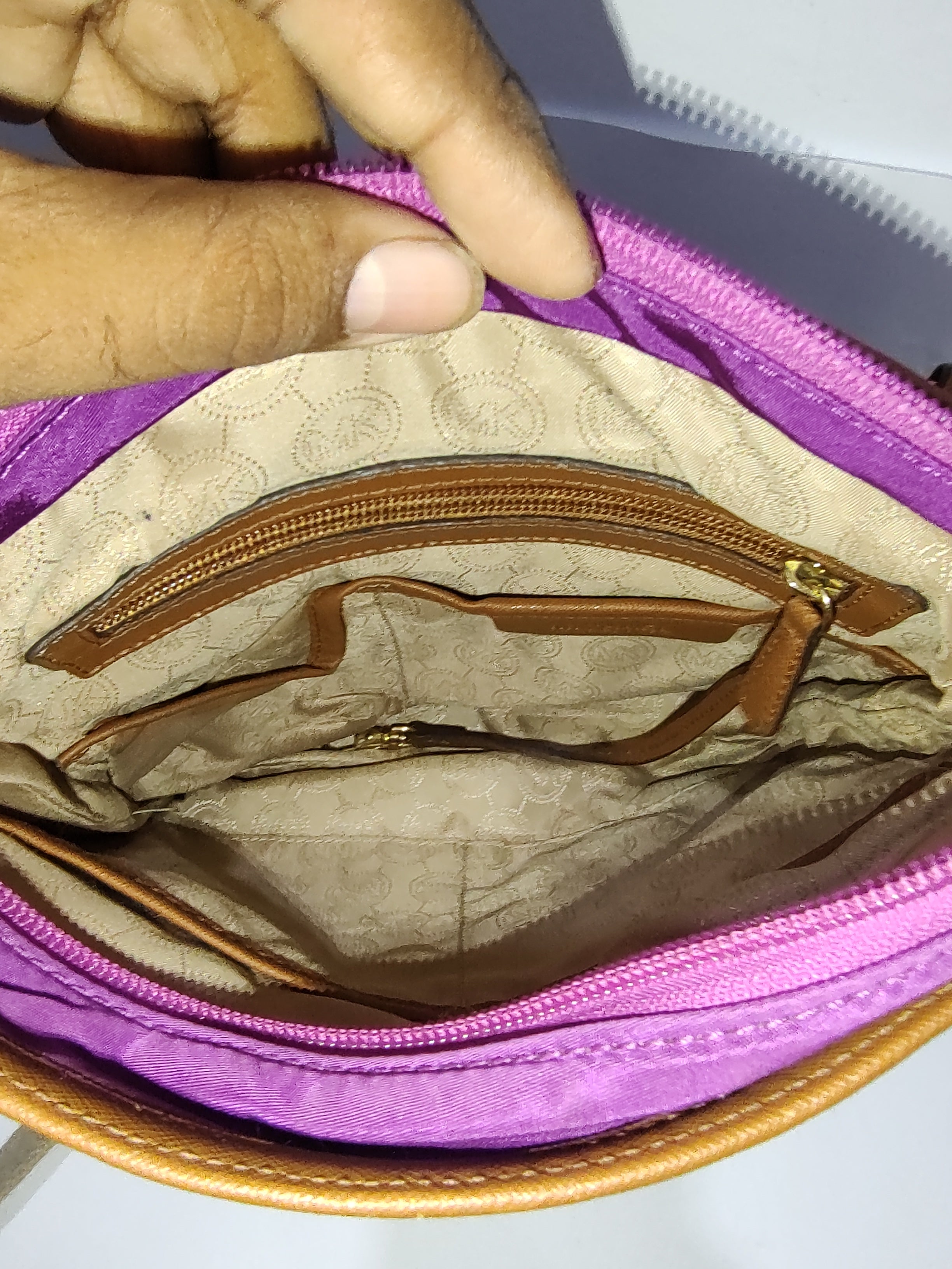 Elegant Purple Crossbody Bag 💜 | Stylish Front Zip Pocket & Adjustable Strap