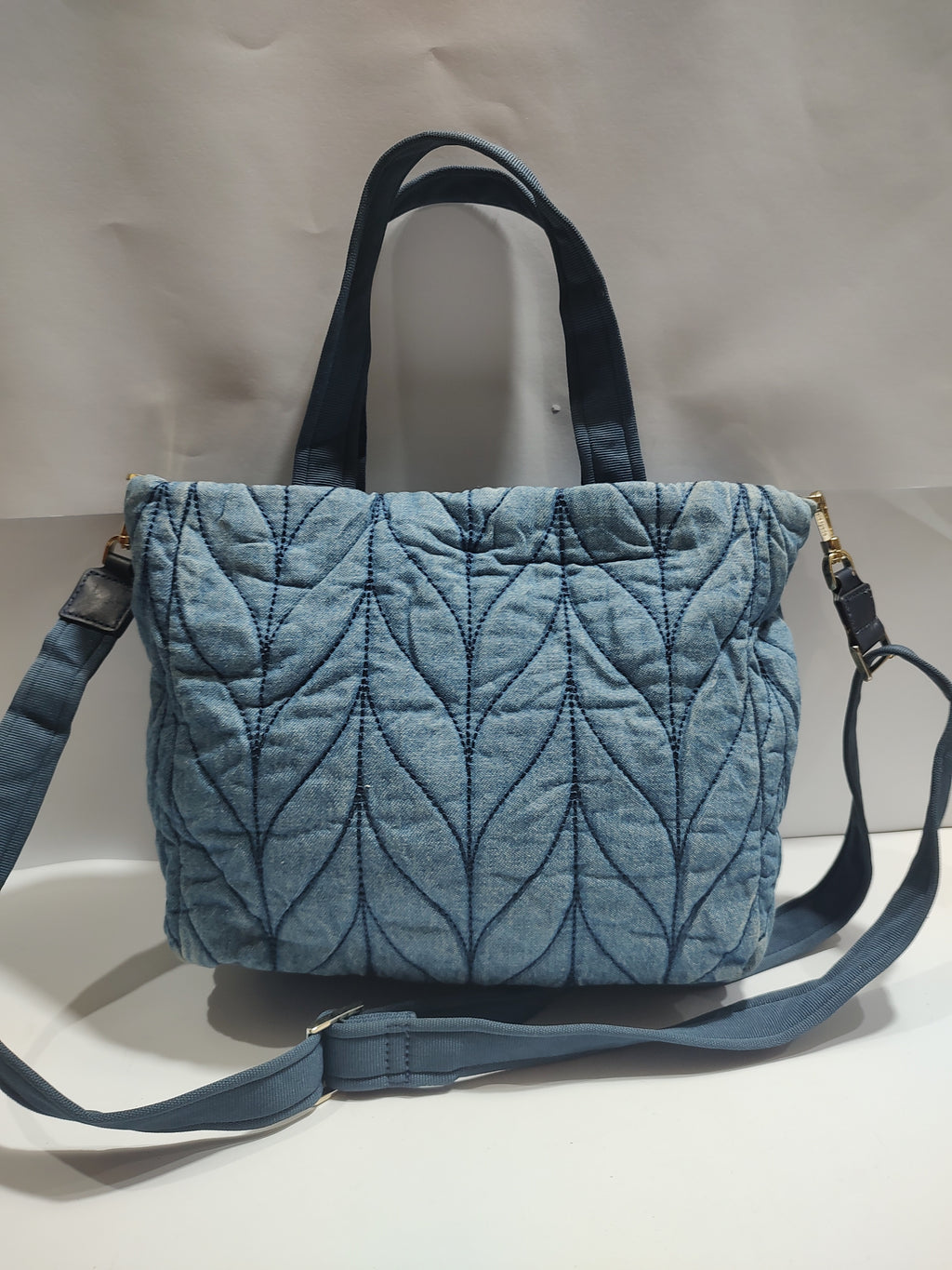 Quilted Denim Crossbody Tote - Leaf Pattern Stitching in Light Wash Blue 🧵💙