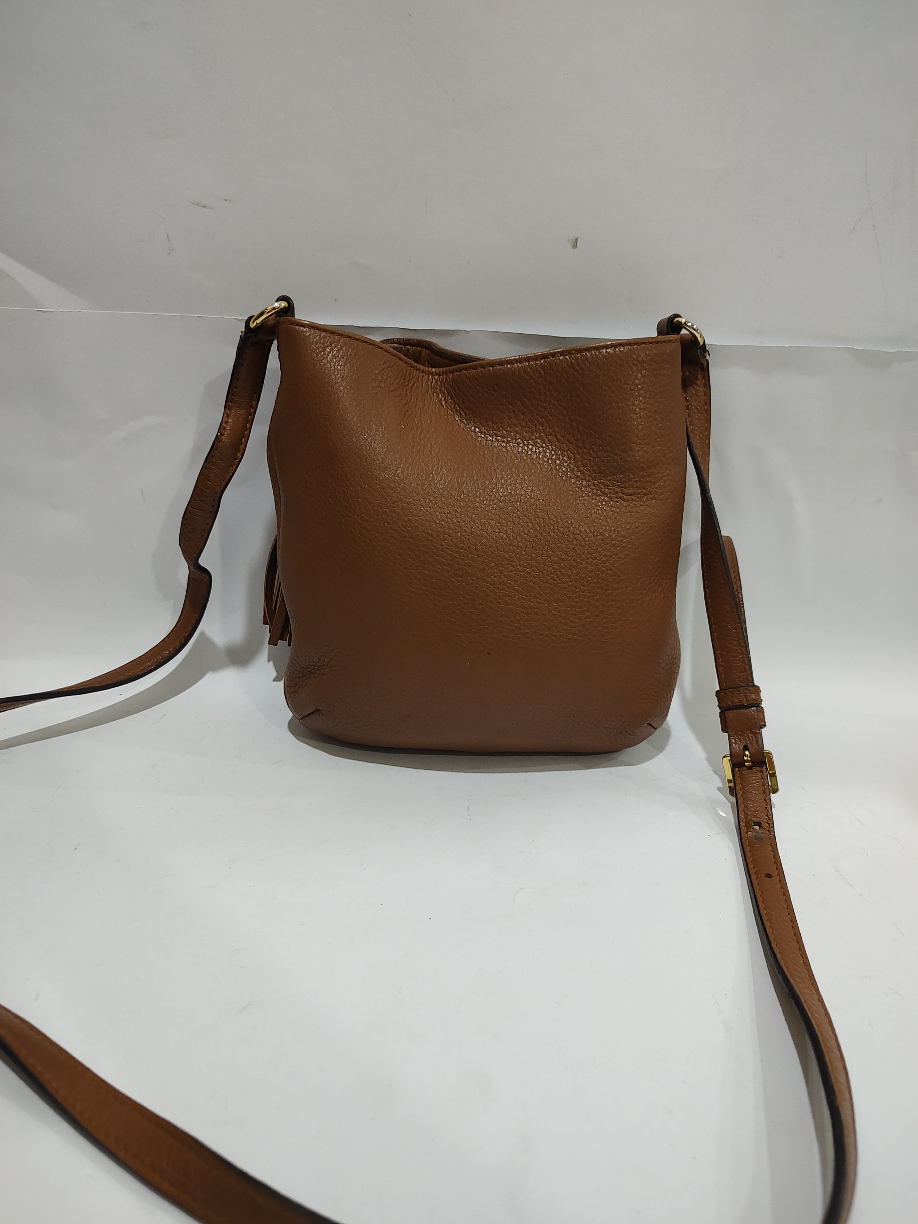 ✨ Classic Tan Pebbled Leather Bucket Bag