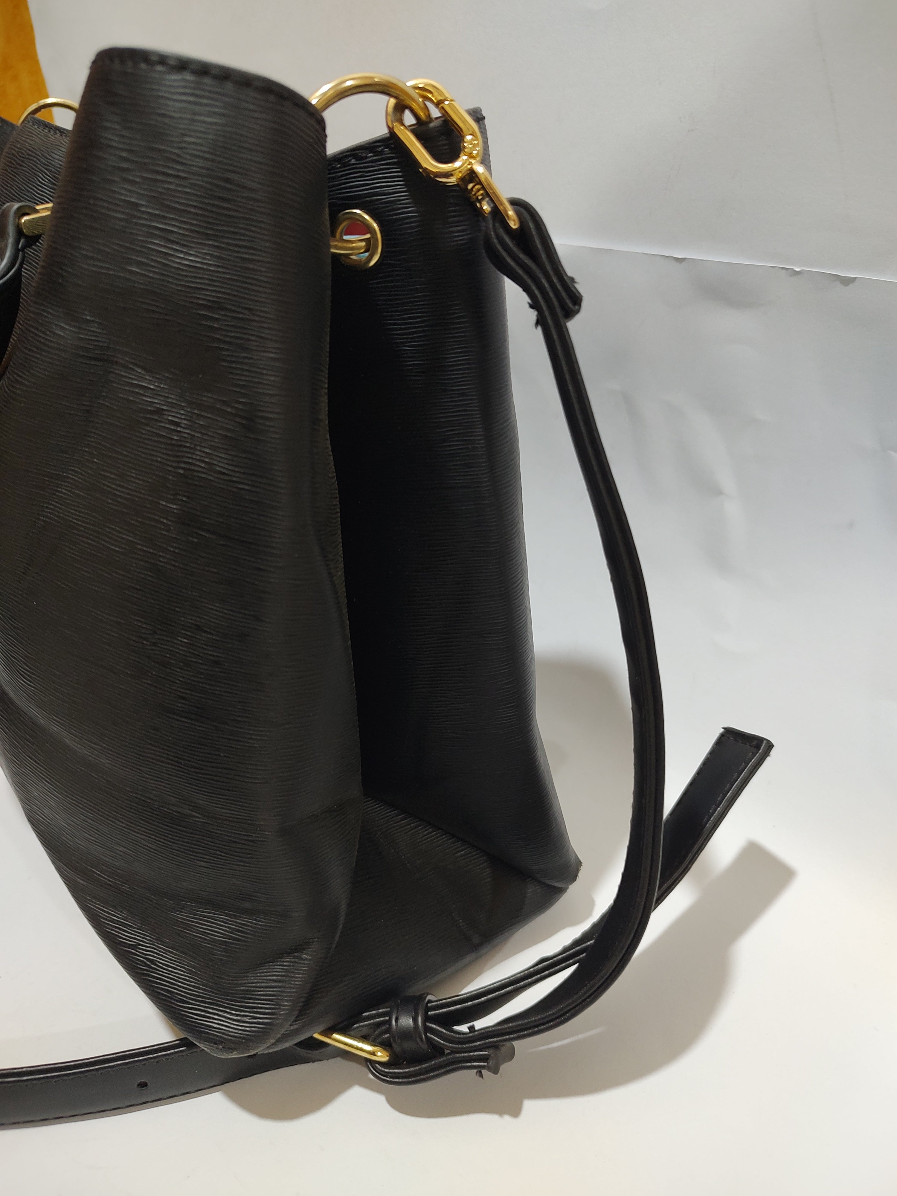 Textured Black Satchel with Gold Hardware 🖤