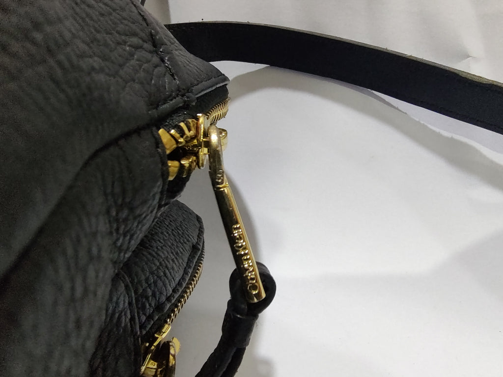 ✨ Minimalist Noir Black Backpack – Stylish Urban Travel & Daily Essential Bag 🎒🖤