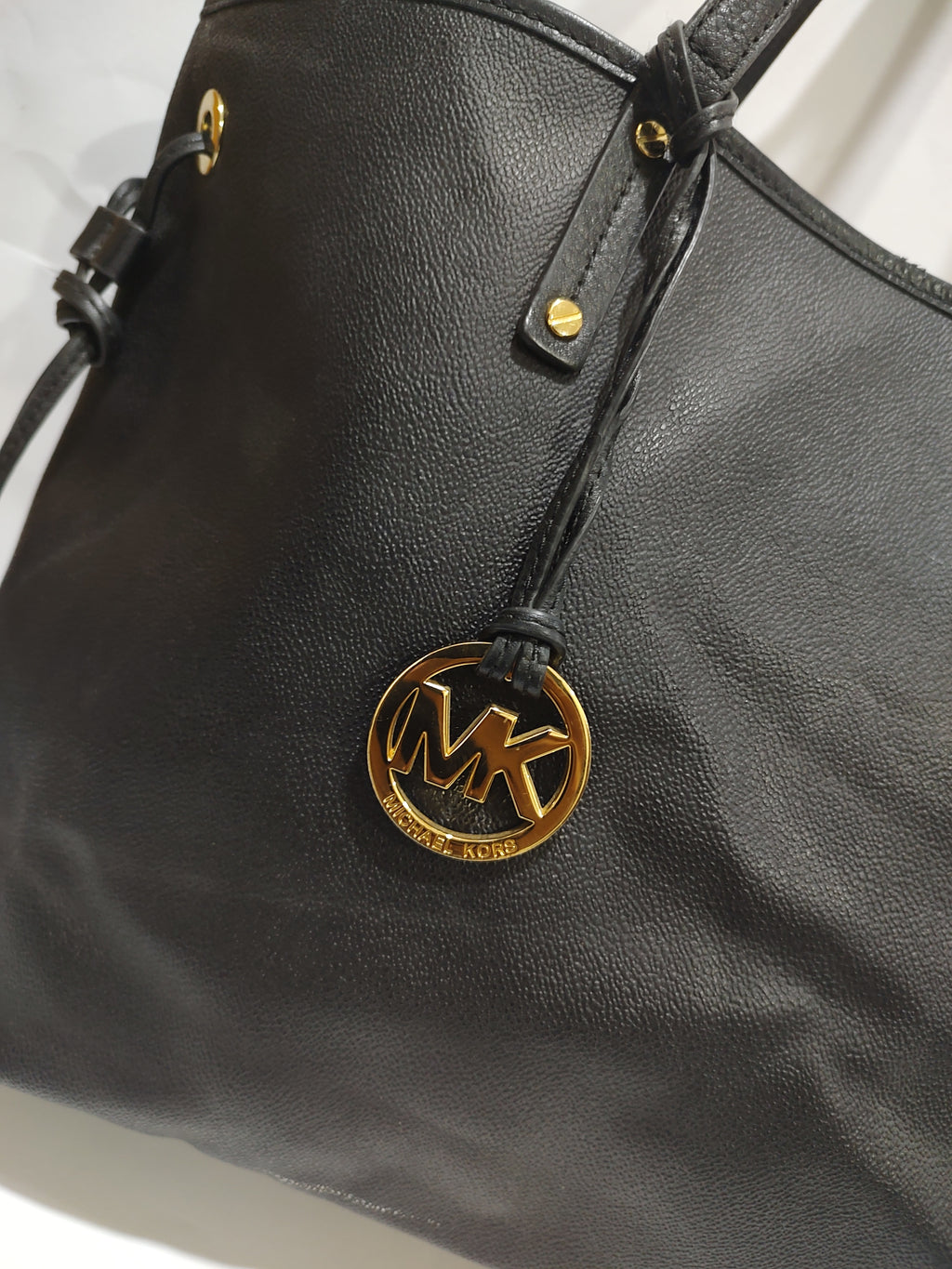 Classic Black Pebbled Leather Tote Bag – Versatile Large Shoulder Bag with Gold Accents