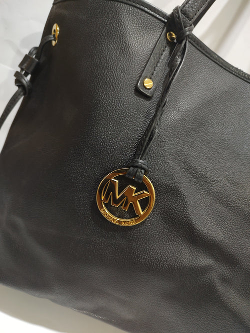 Classic Black Pebbled Leather Tote Bag – Versatile Large Shoulder Bag with Gold Accents