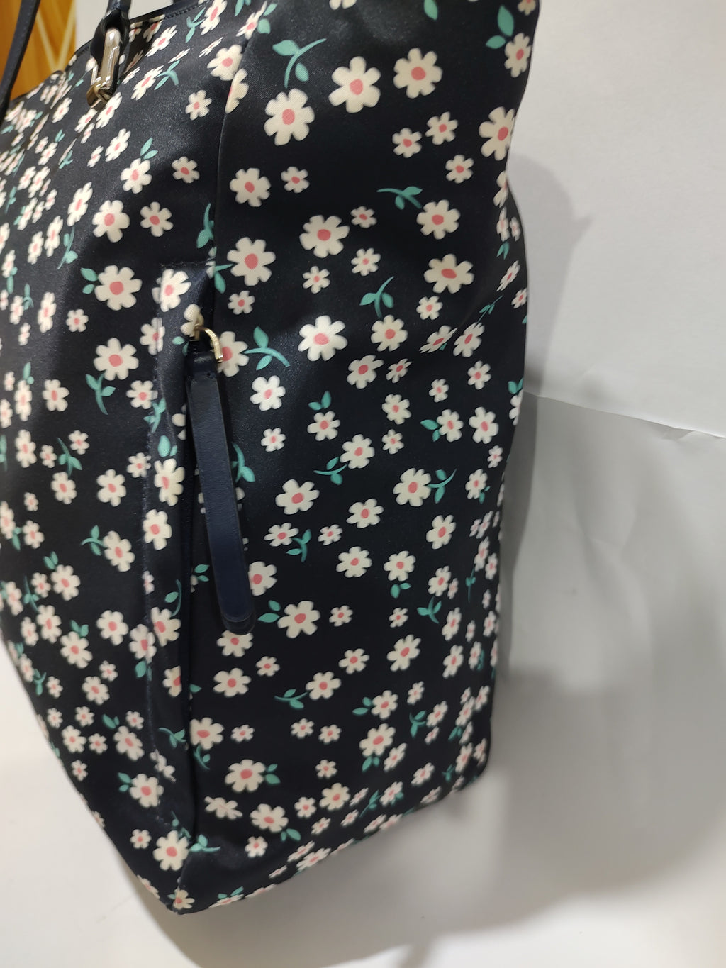 Navy Floral Daisy Print Large Nylon Tote Bag 🌼