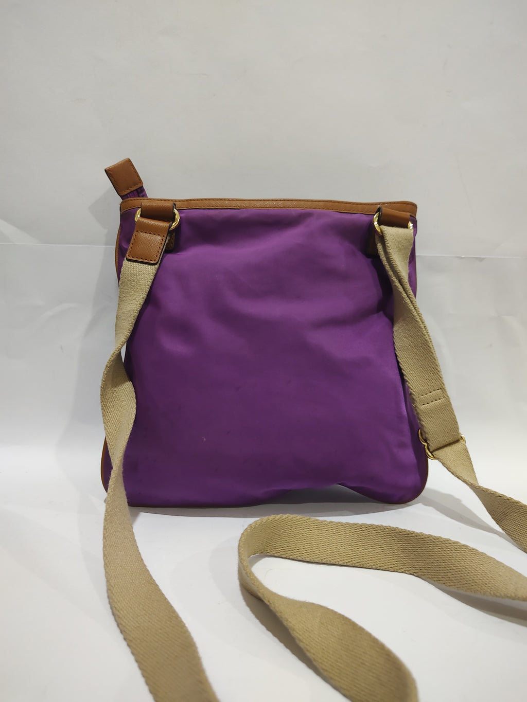Elegant Purple Crossbody Bag 💜 | Stylish Front Zip Pocket & Adjustable Strap