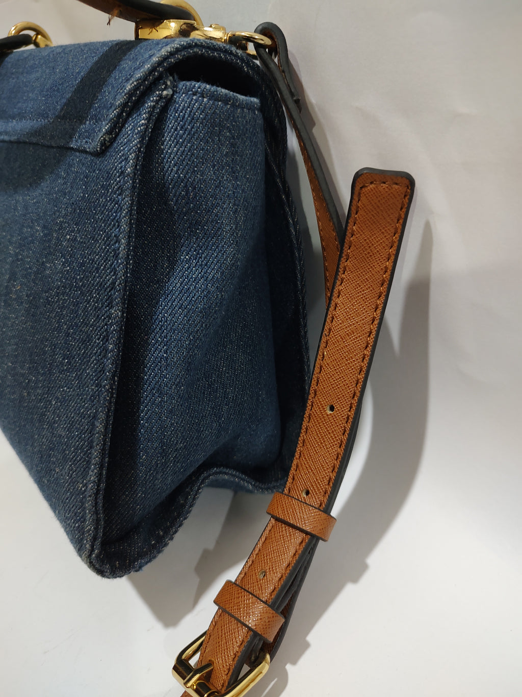 Blue Denim & Tan Leather Top-Handle Crossbody bag👖👜