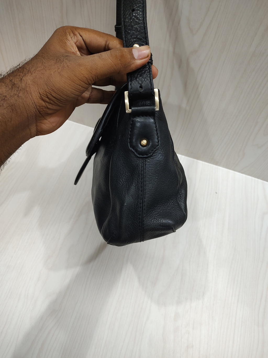 🖤 Classic Pebbled Leather Shoulder Bag
