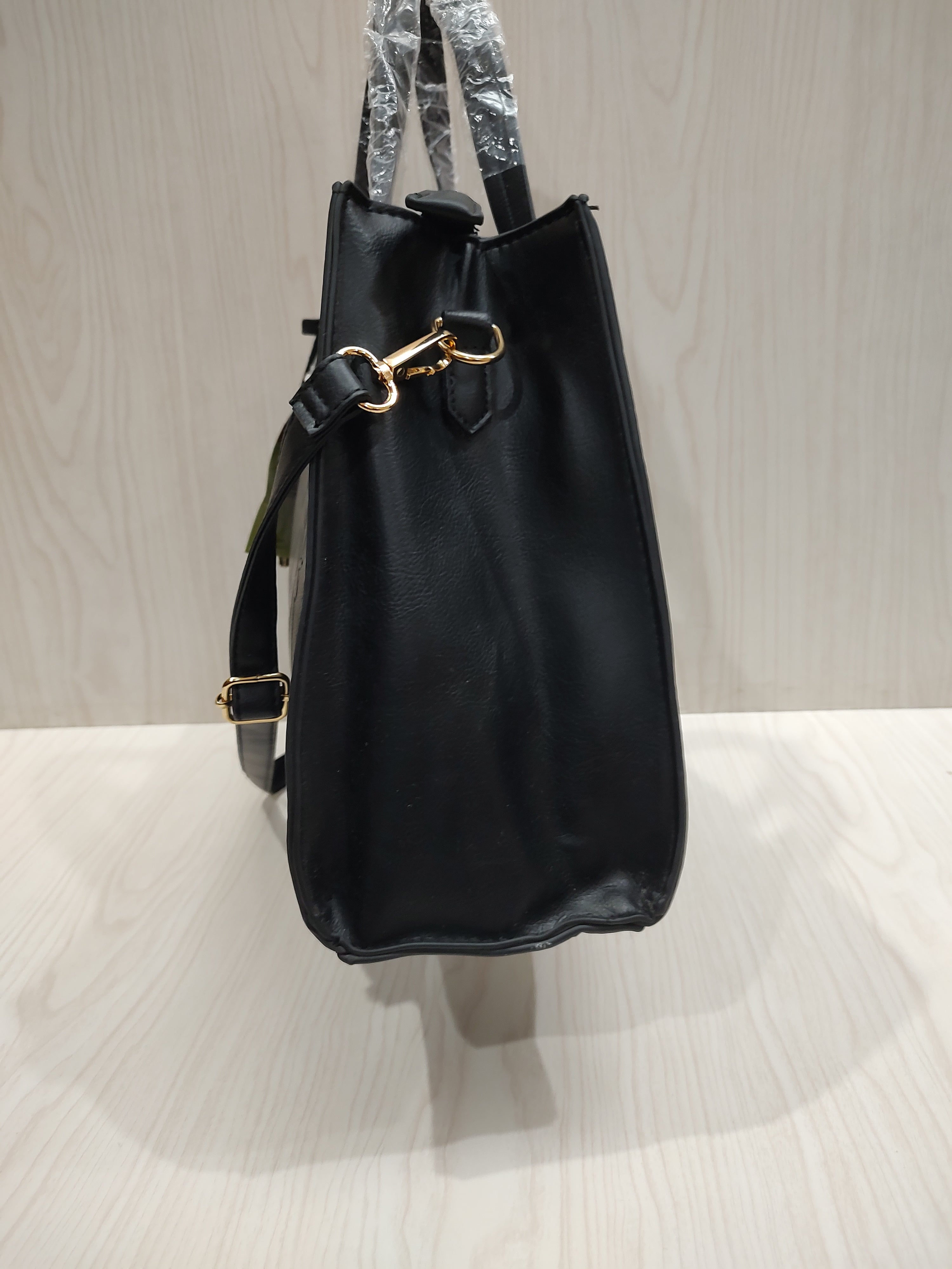 🦌 Elegant Fawn Embossed Matte Black Tote Bag 👜