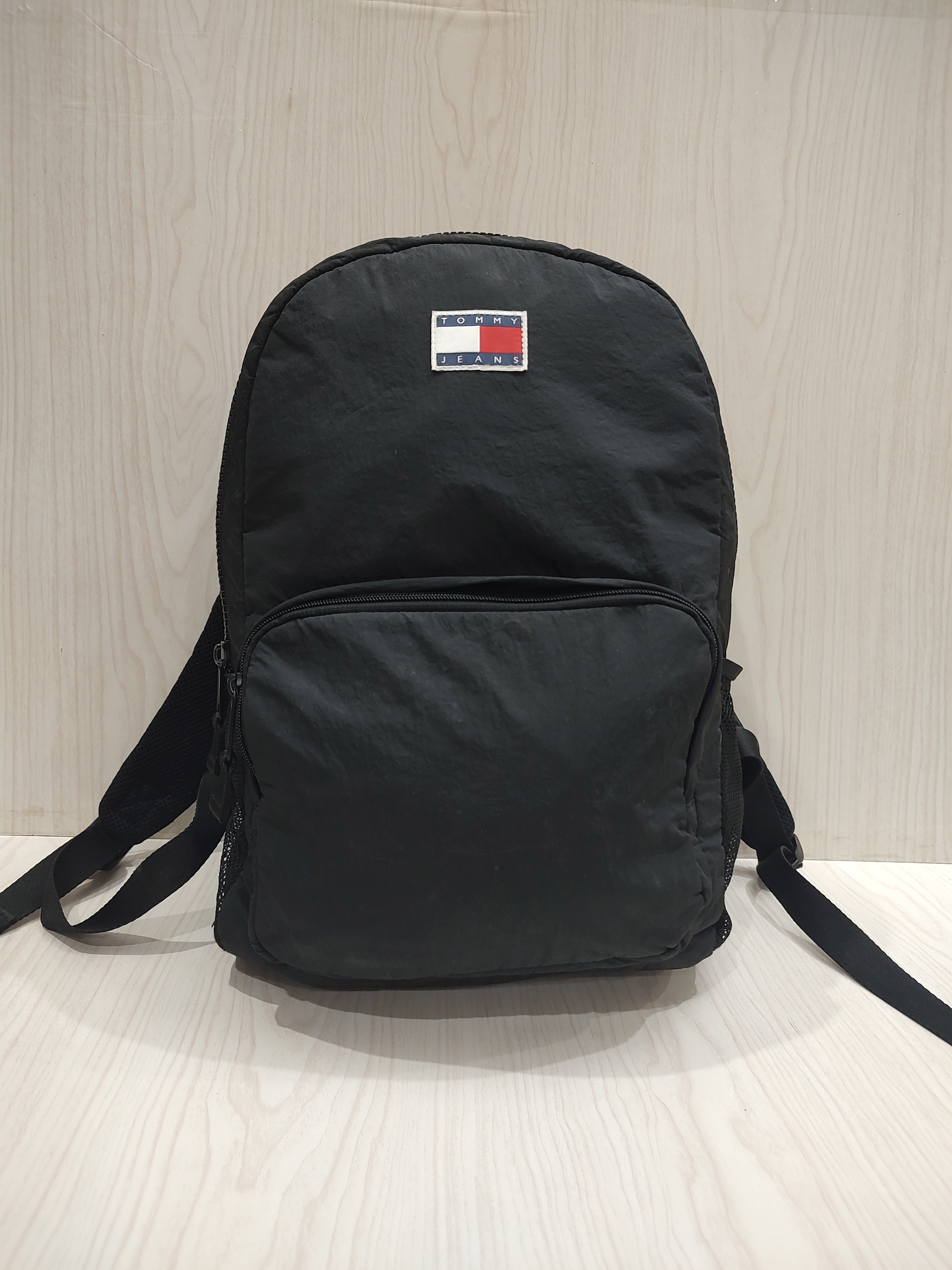Urban Minimalist Lightweight Black Backpack