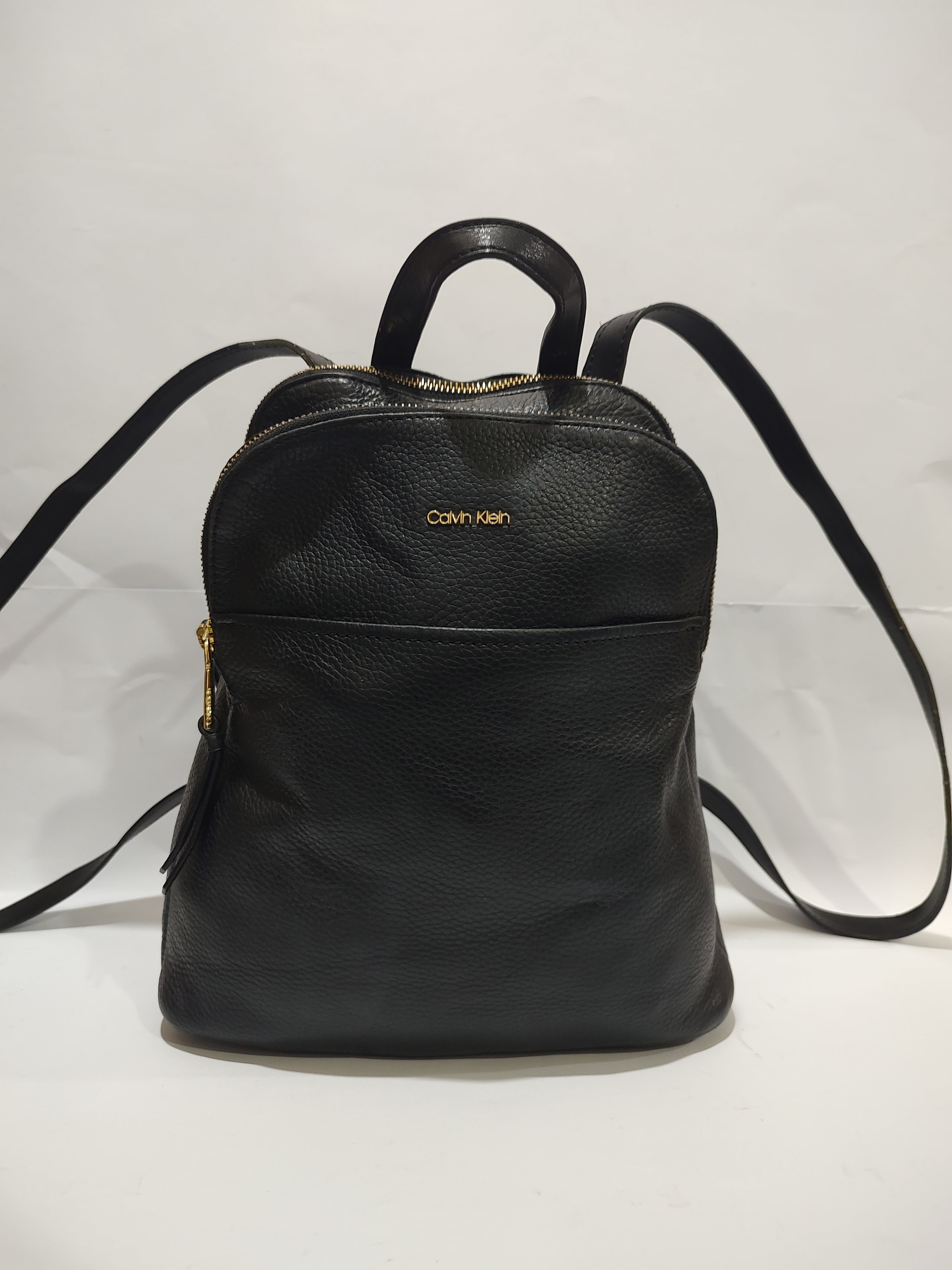 ✨ Minimalist Noir Black Backpack – Stylish Urban Travel & Daily Essential Bag 🎒🖤