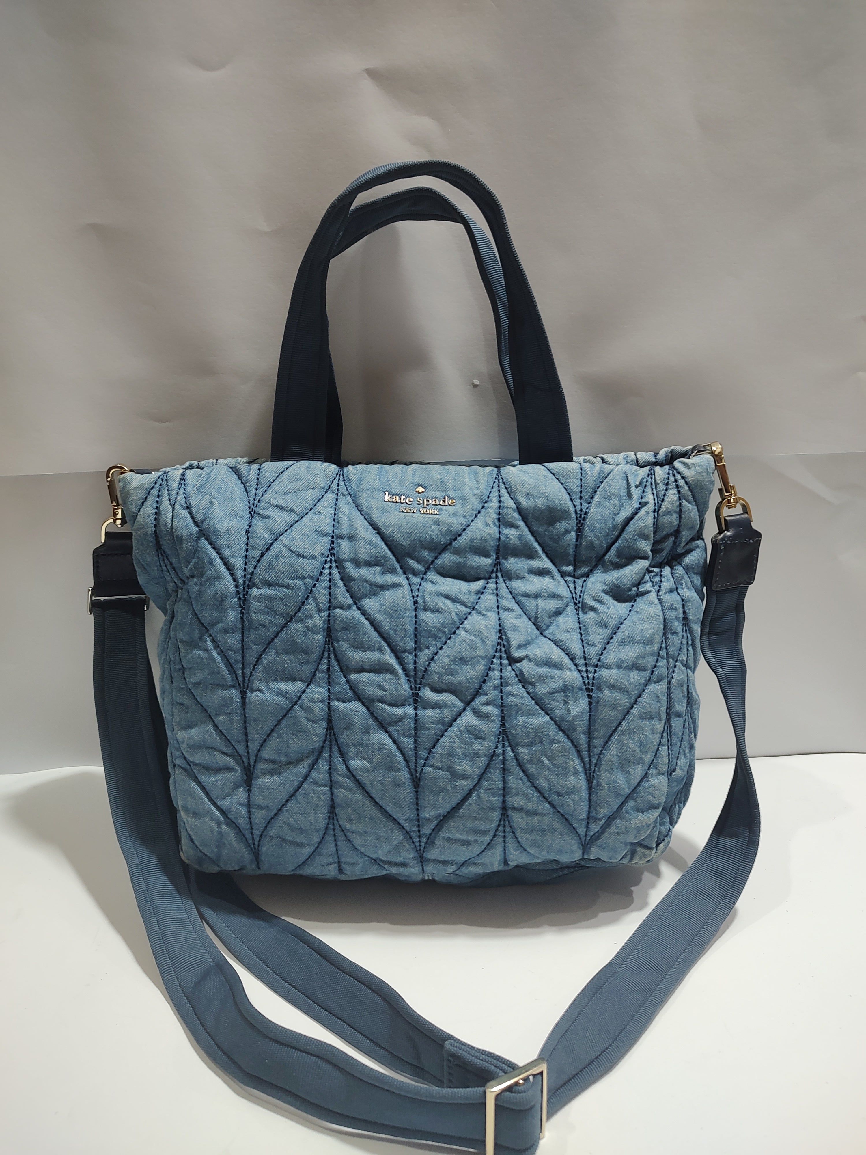 Quilted Denim Crossbody Tote - Leaf Pattern Stitching in Light Wash Blue 🧵💙
